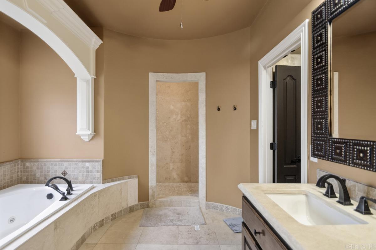 2514 Daisy Cove  Bryant, AR