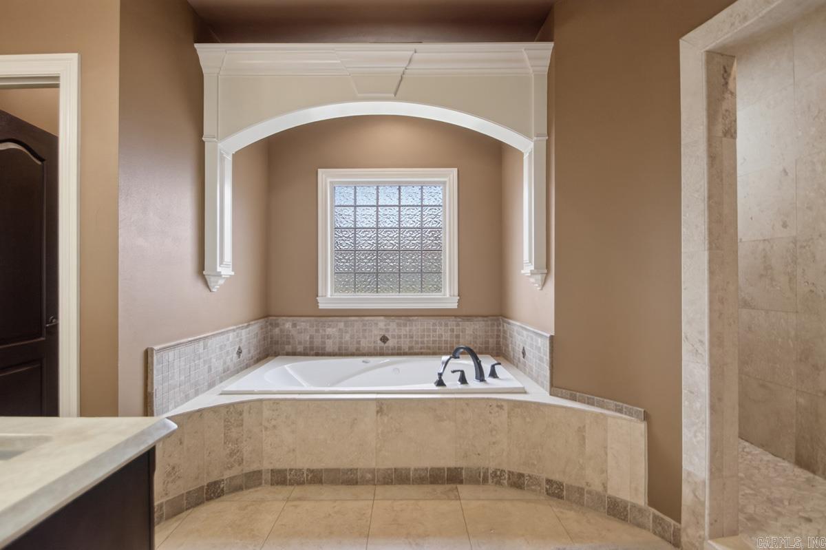 2514 Daisy Cove  Bryant, AR