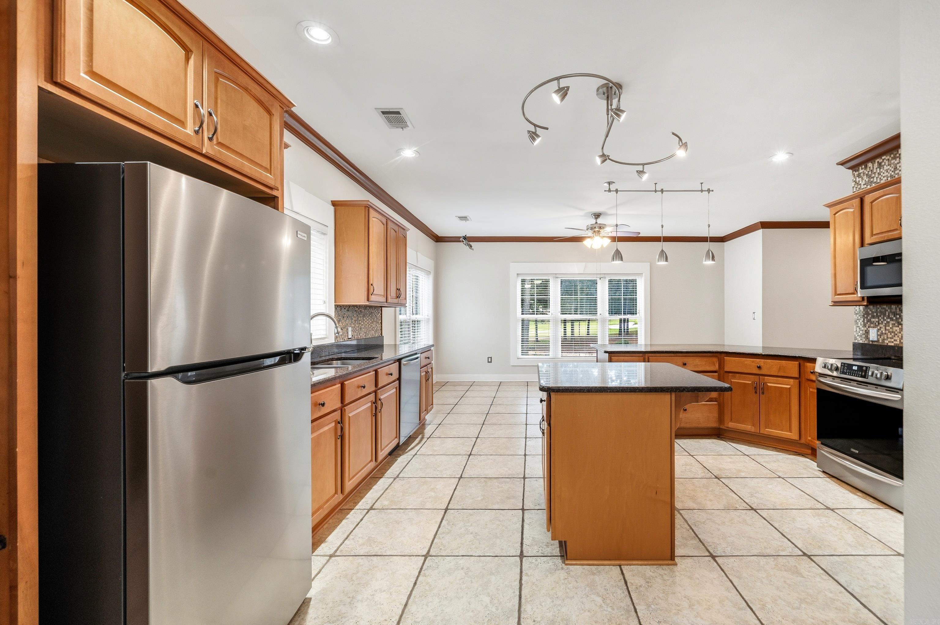 2 Alteza Drive  Hot Springs Village, AR