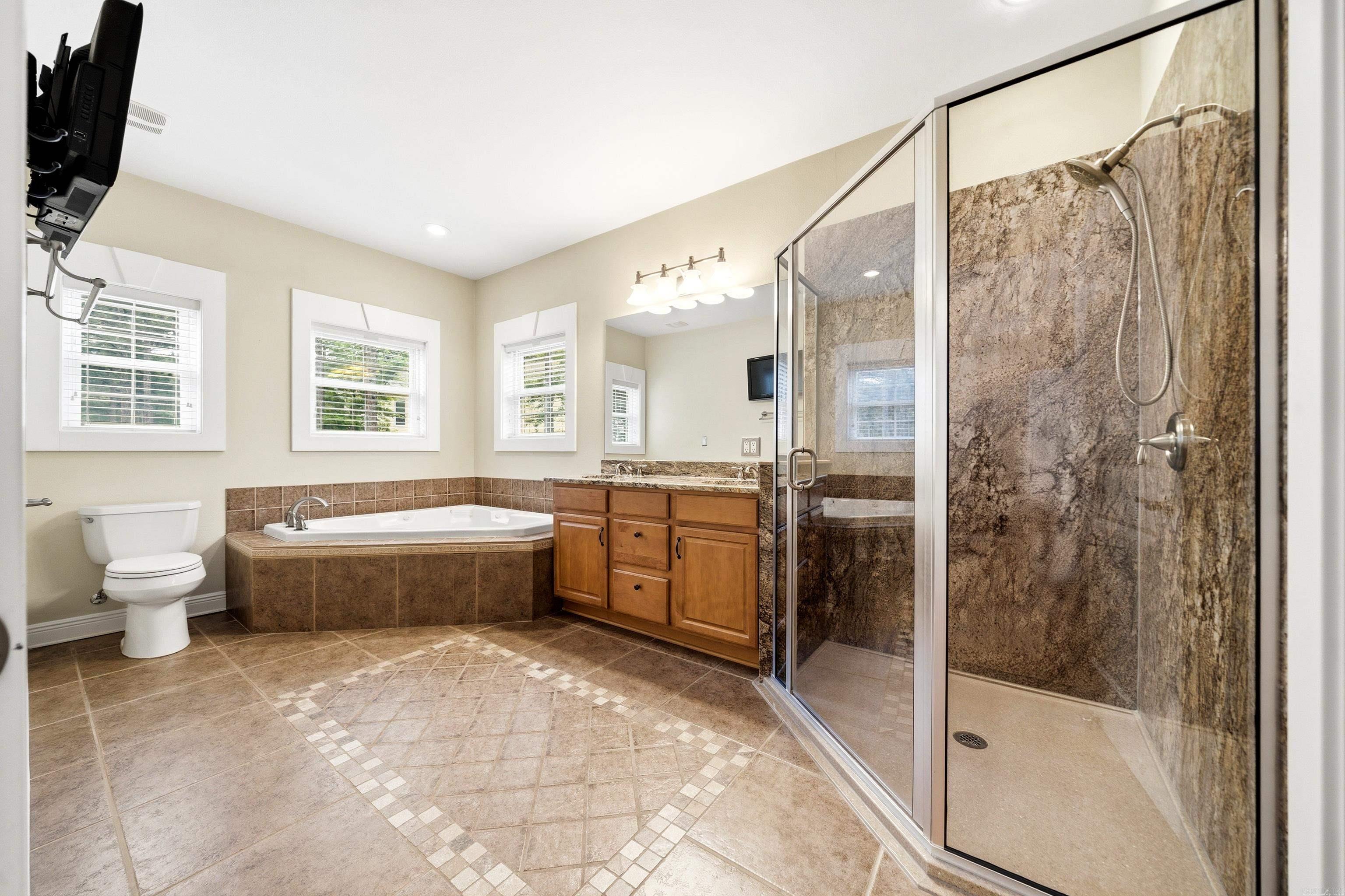 2 Alteza Drive  Hot Springs Village, AR