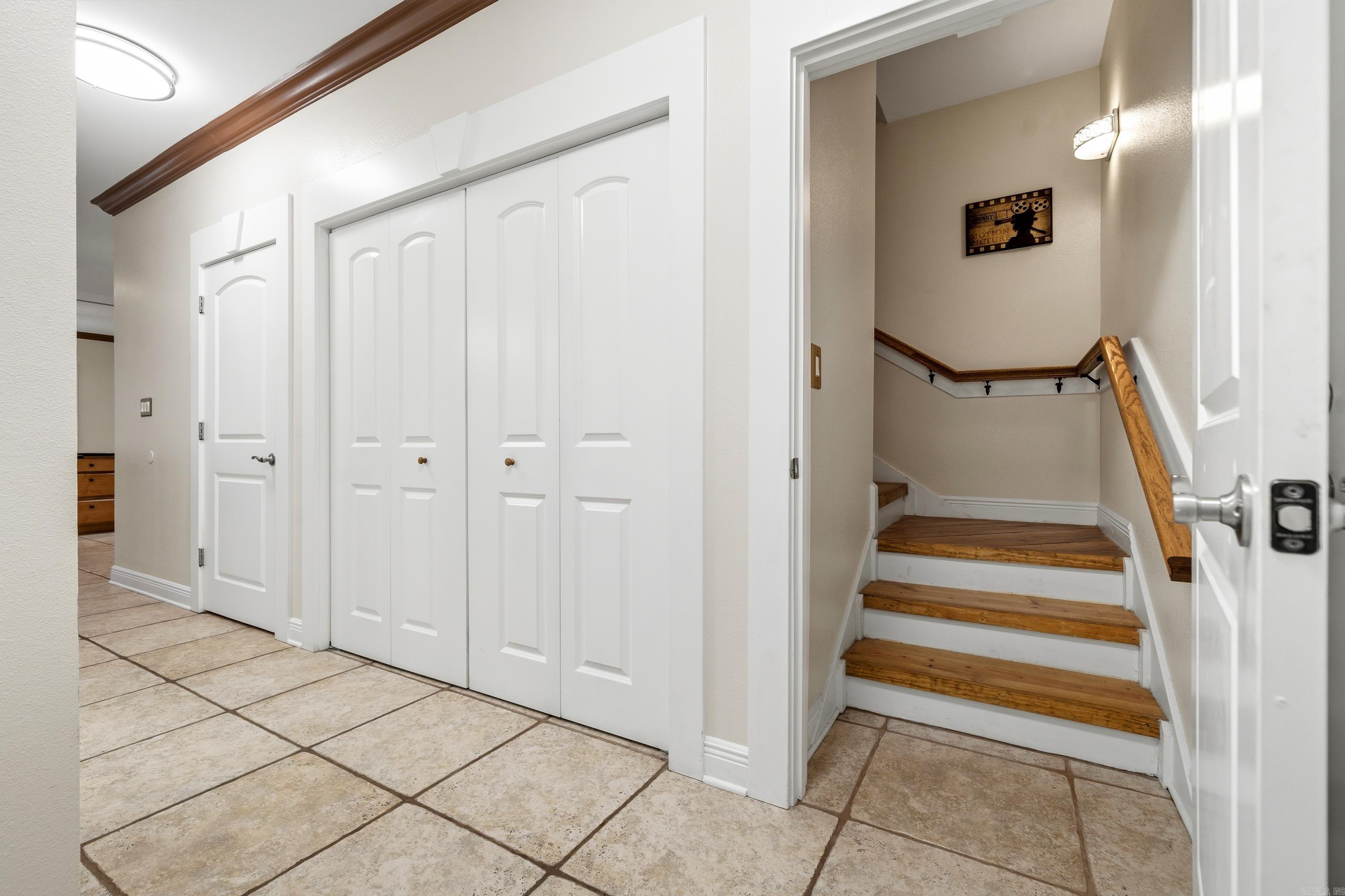 2 Alteza Drive  Hot Springs Village, AR