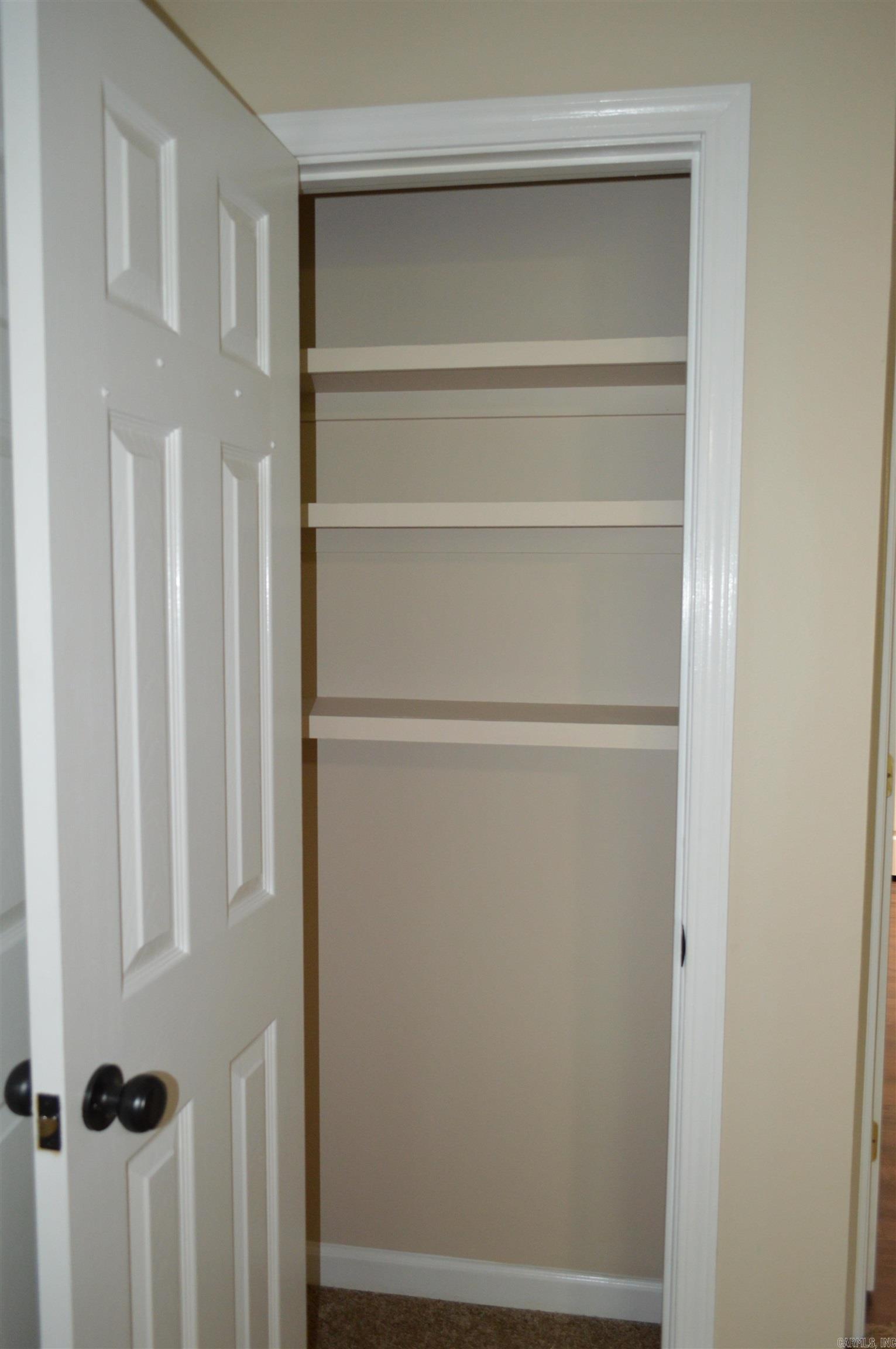 100 W Clinton  Heber Springs, AR