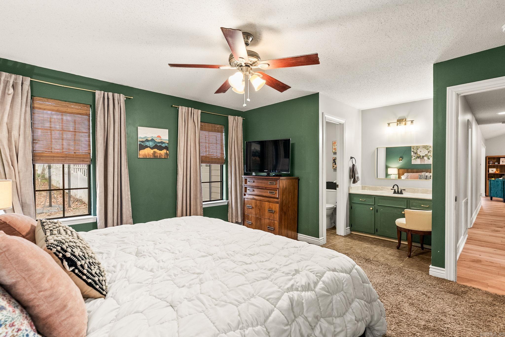 2 Cedar Ridge  Little Rock, AR