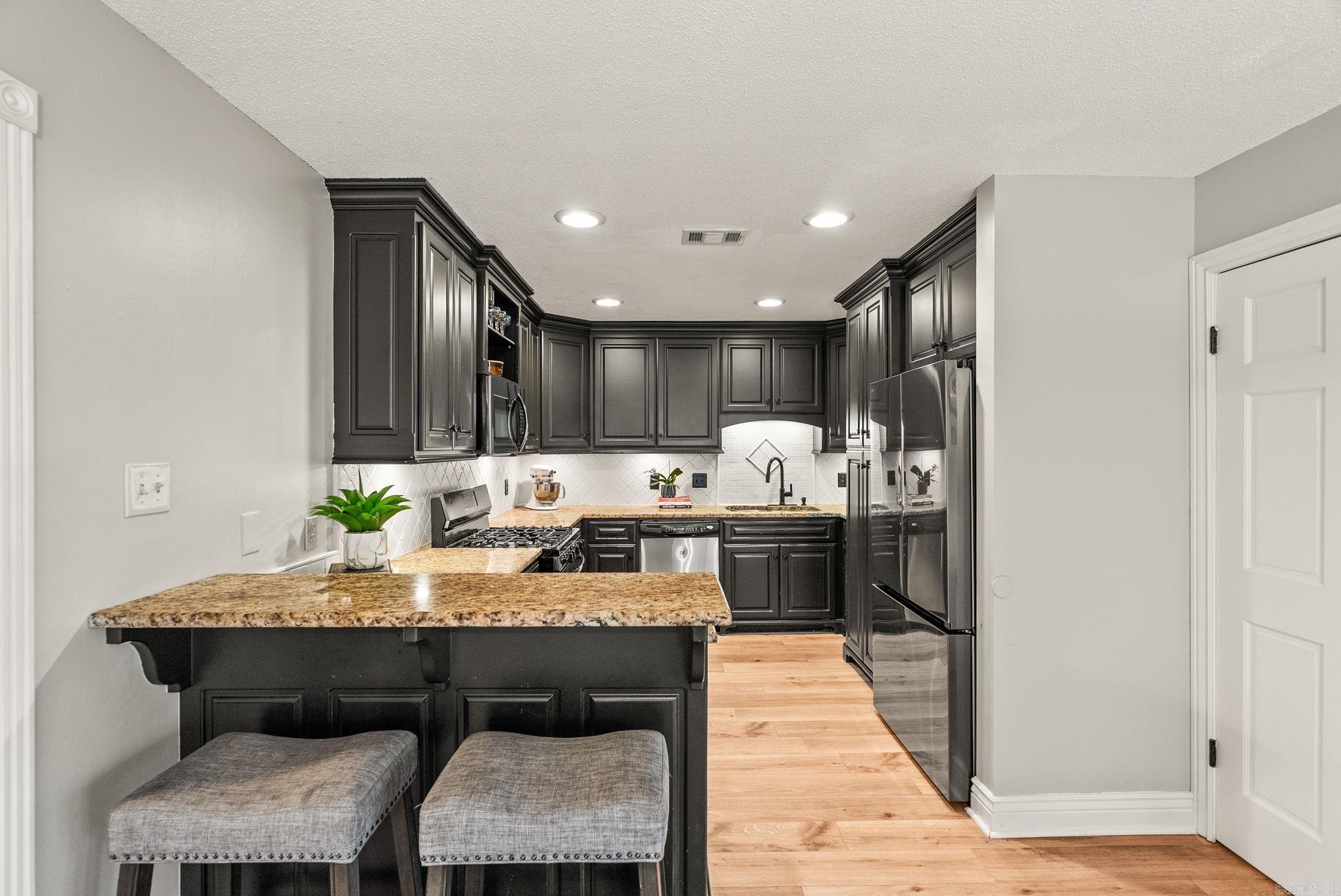 2 Cedar Ridge  Little Rock, AR