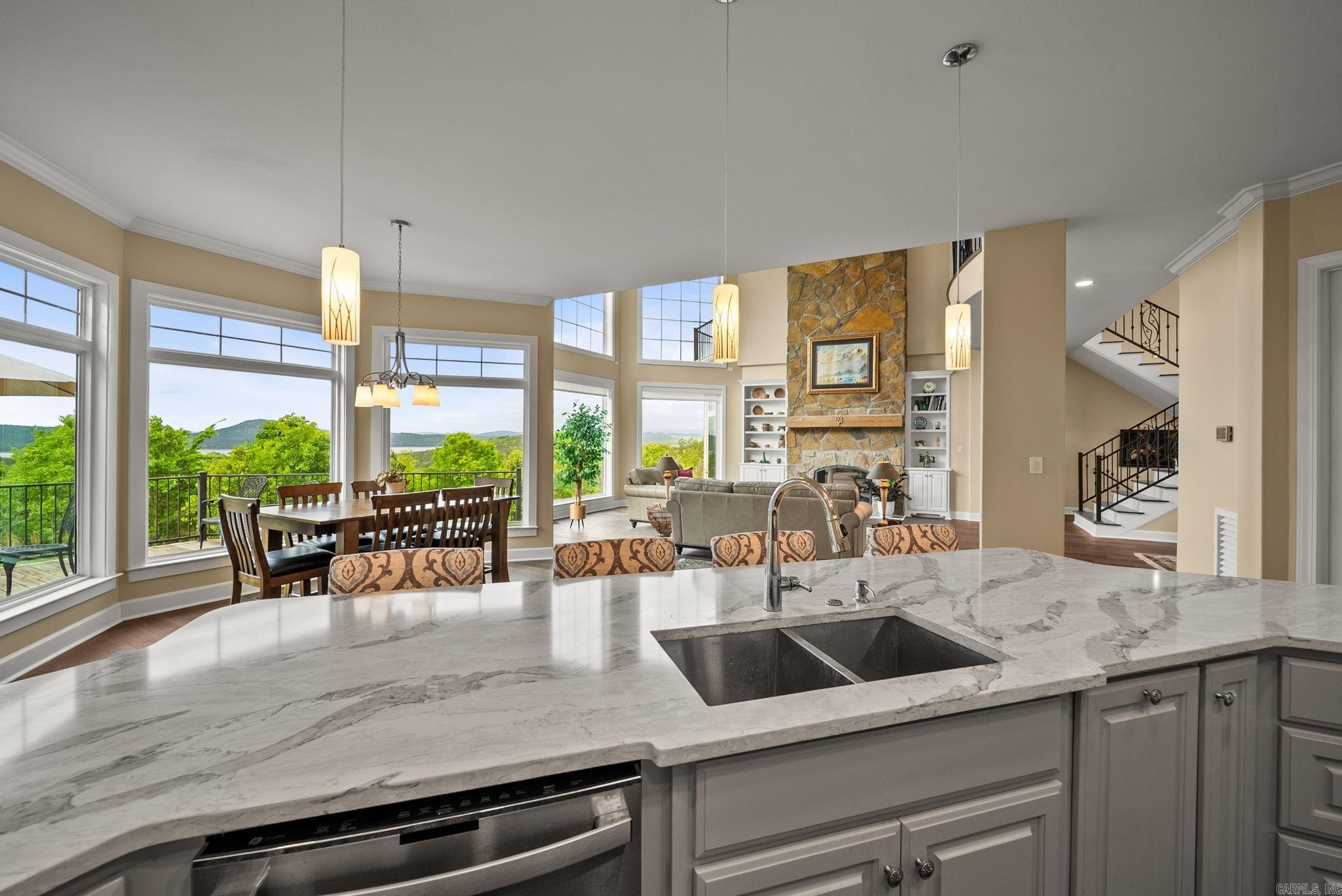 21617 Waterview  Roland, AR