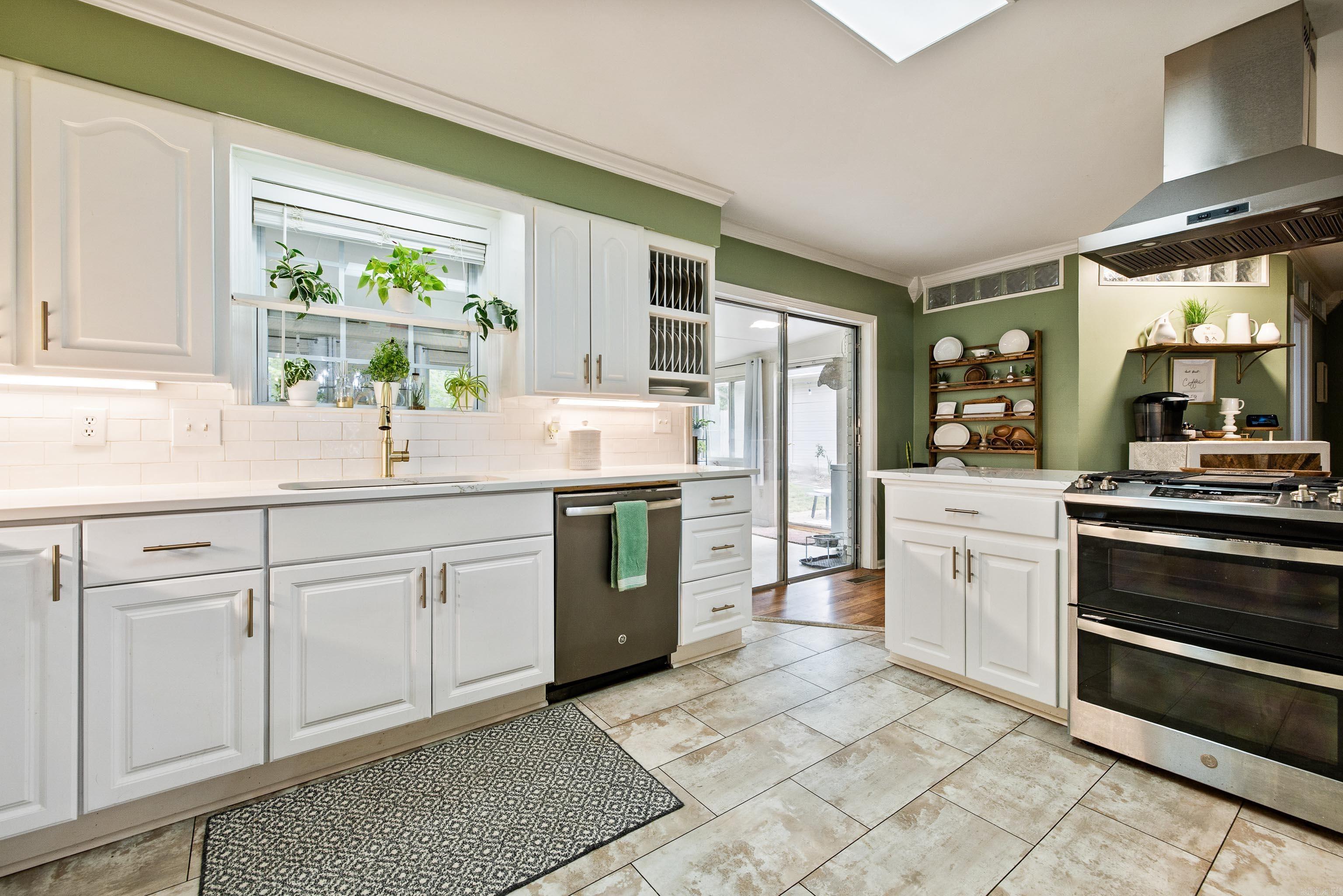 8014 Renee  Benton, AR