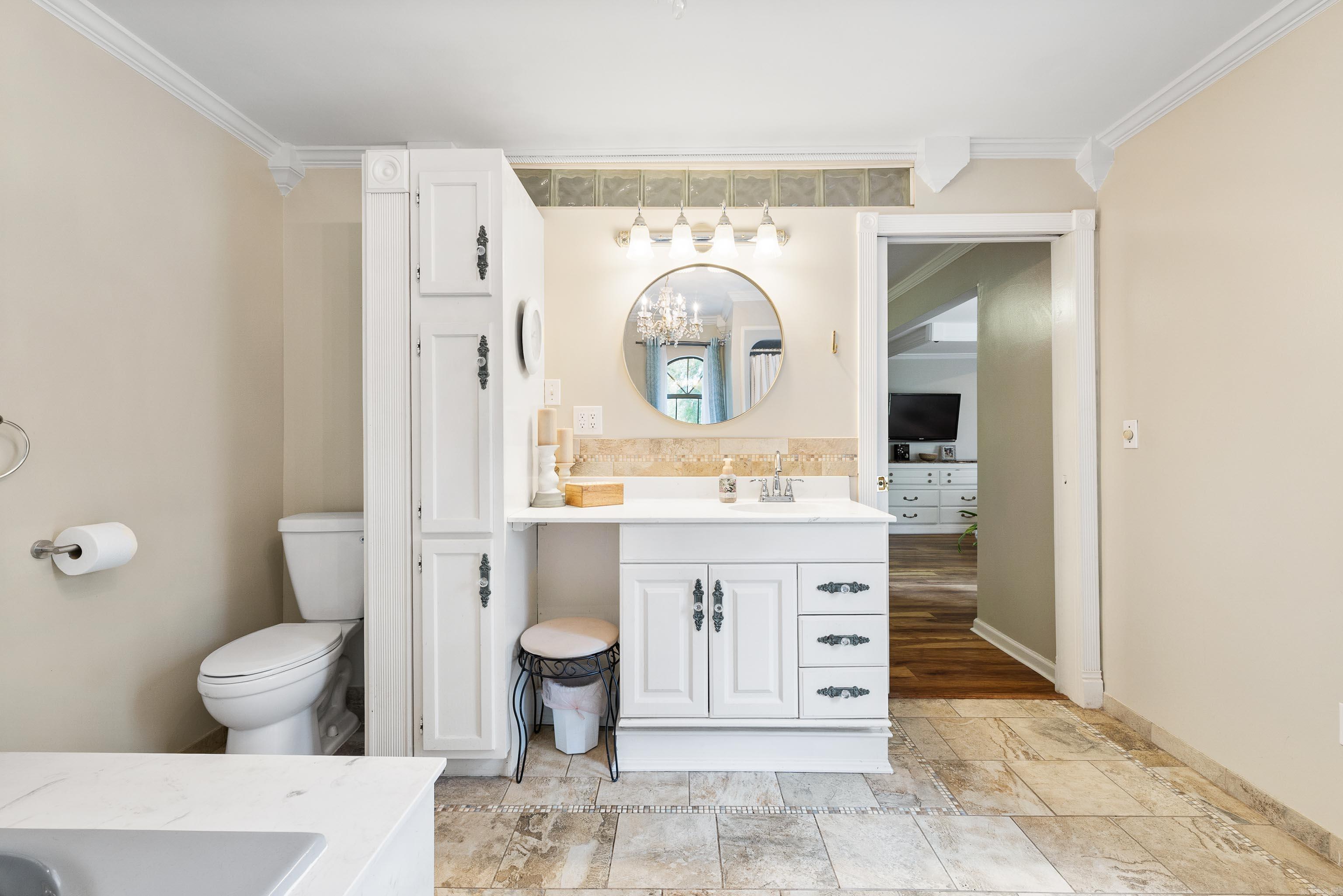 8014 Renee  Benton, AR