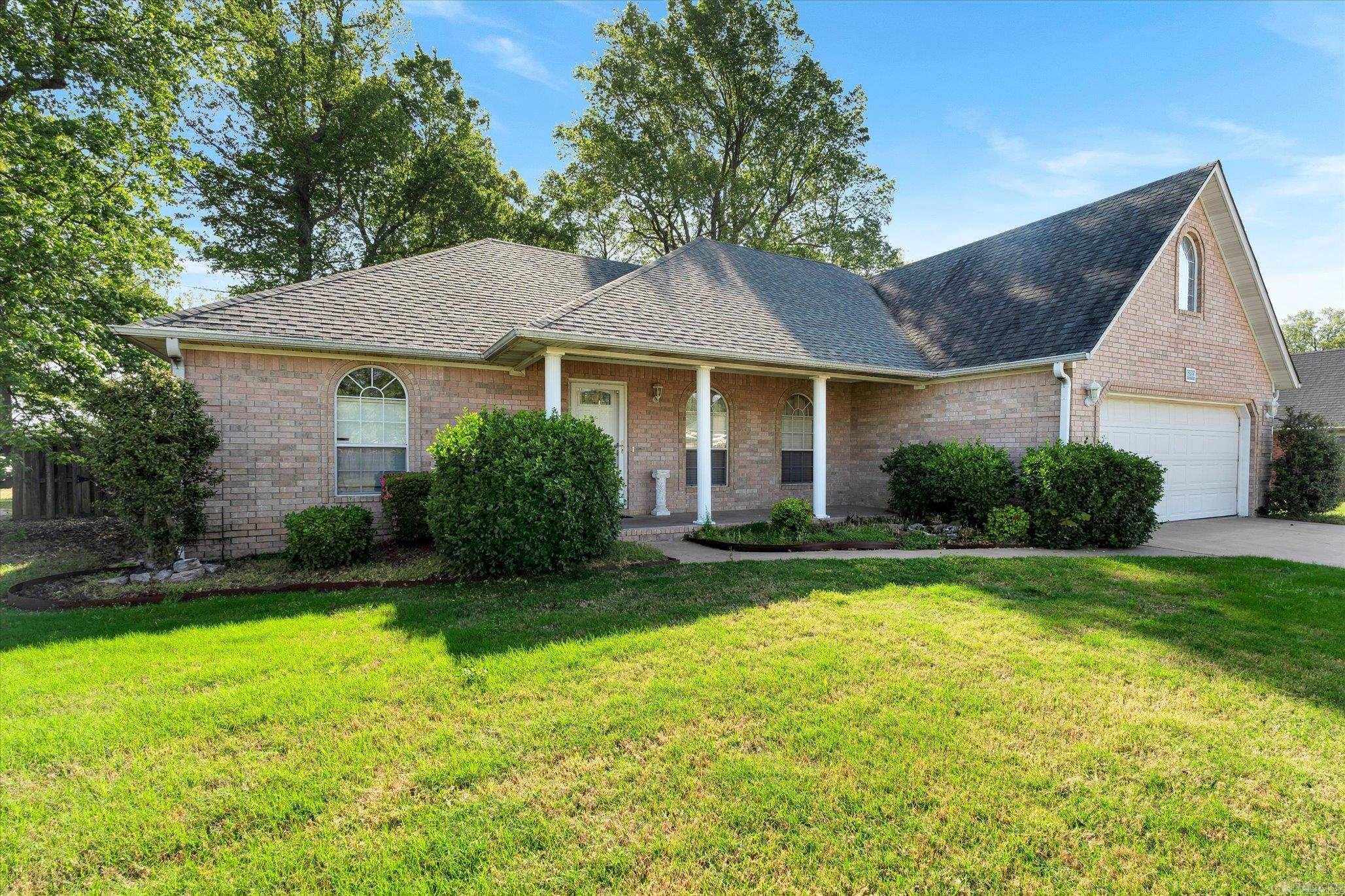 5203 S 27th  Paragould, AR