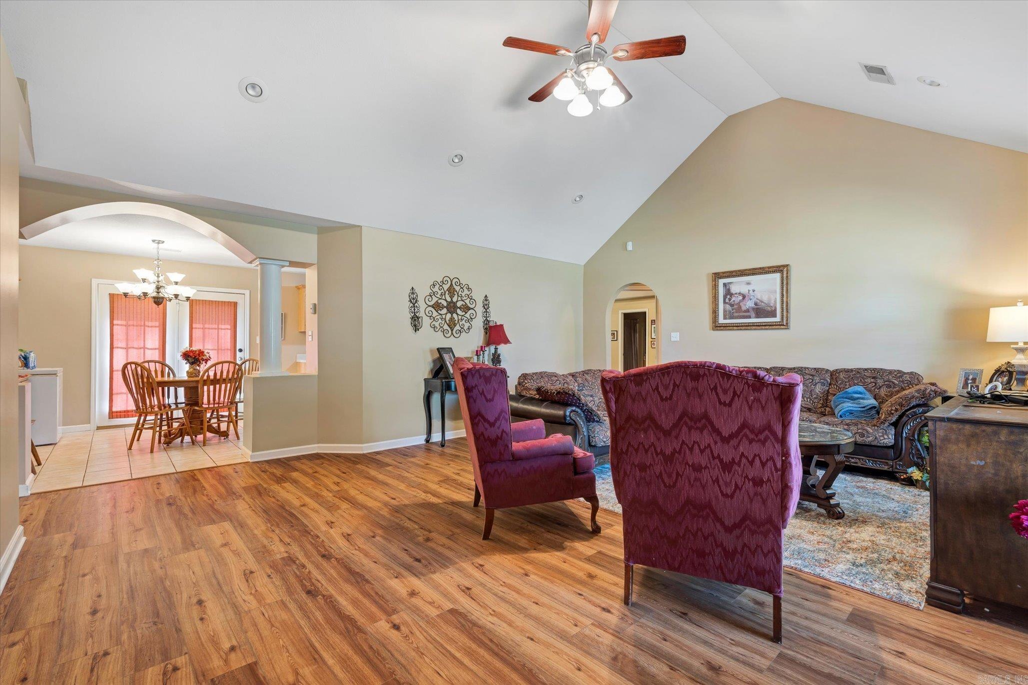 5203 S 27th  Paragould, AR