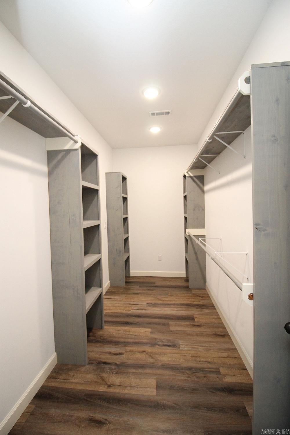 2007 N. 29th Street  Paragould, AR