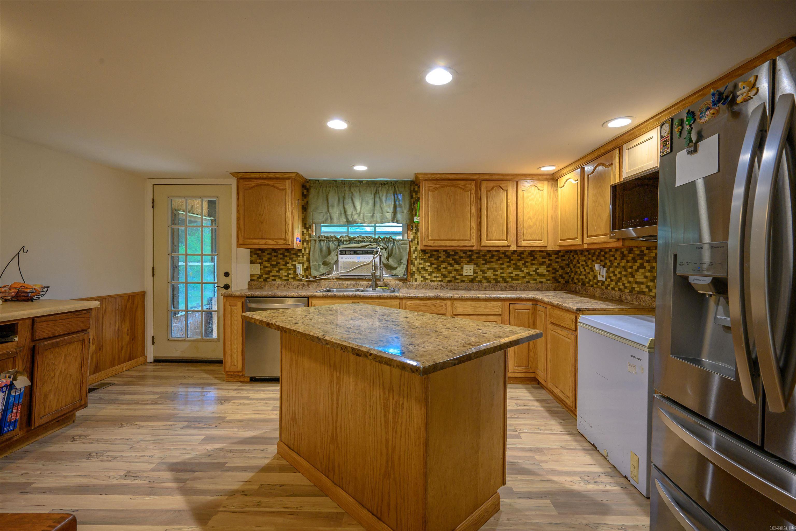 340 N Main  Mount Pleasant, AR