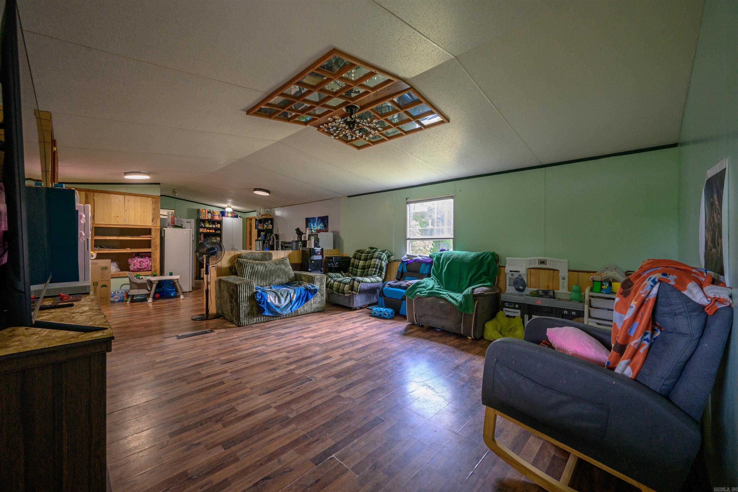 340 N Main  Mount Pleasant, AR