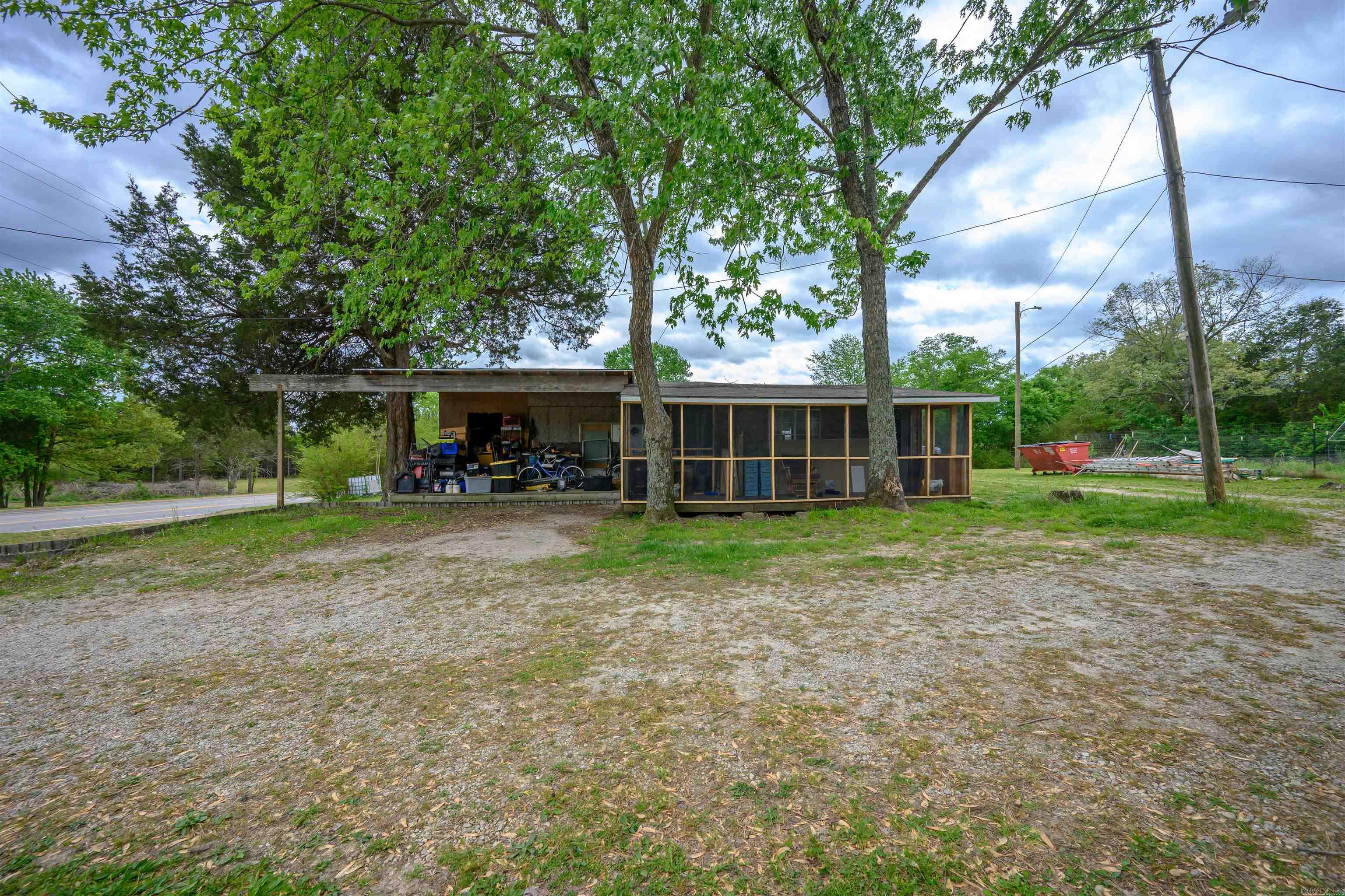 340 N Main  Mount Pleasant, AR
