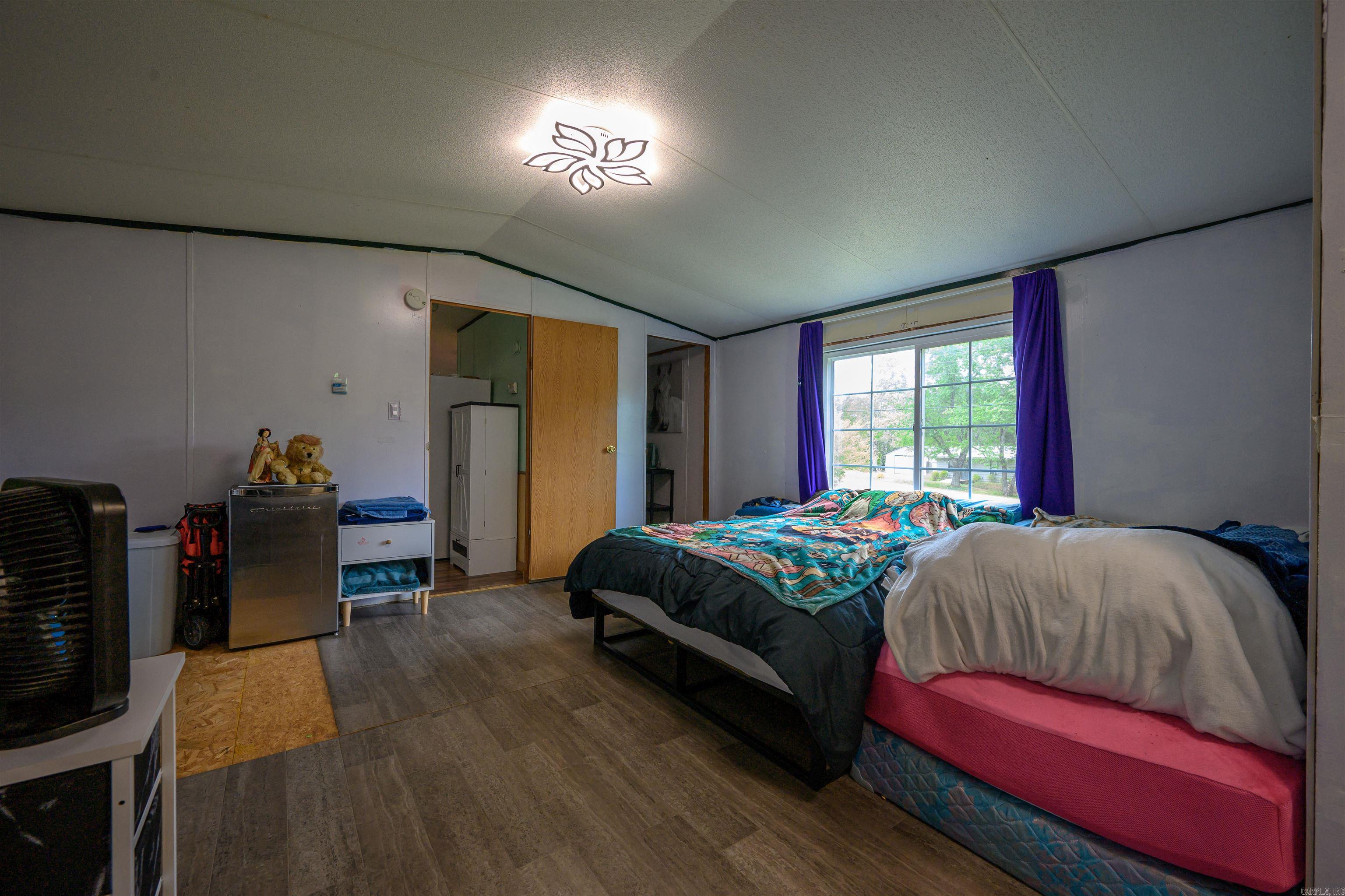 340 N Main  Mount Pleasant, AR