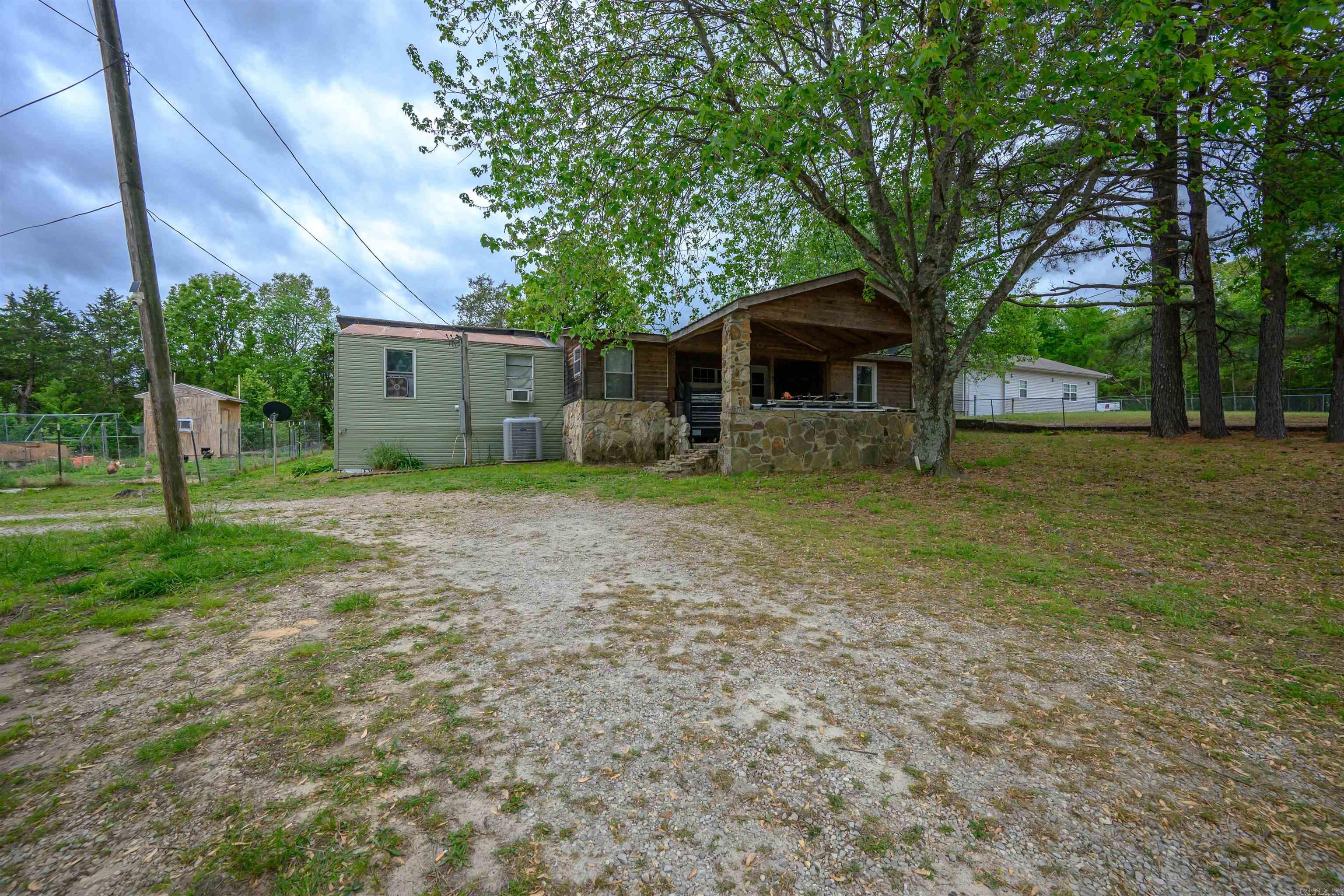 340 N Main  Mount Pleasant, AR