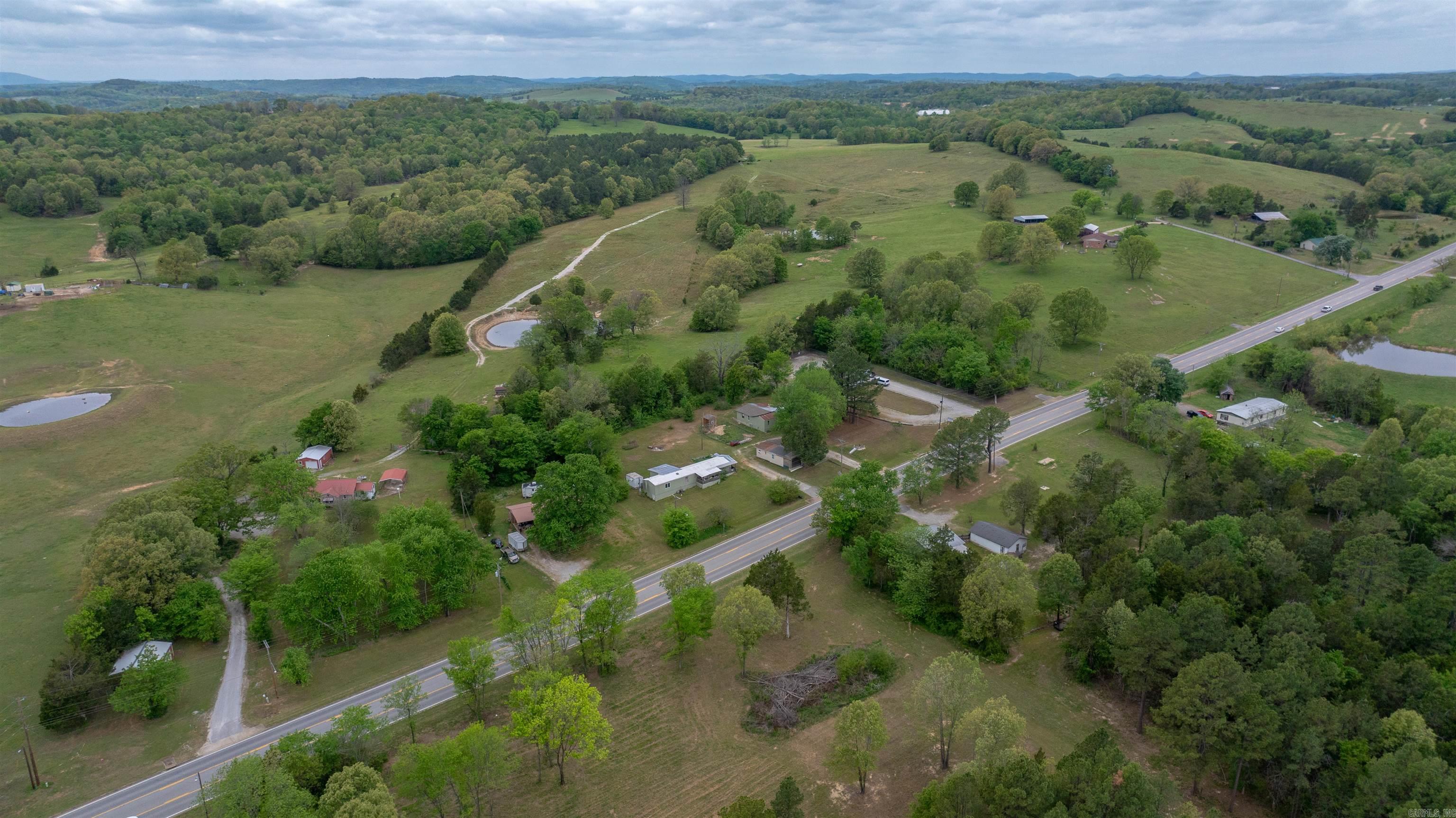 340 N Main  Mount Pleasant, AR