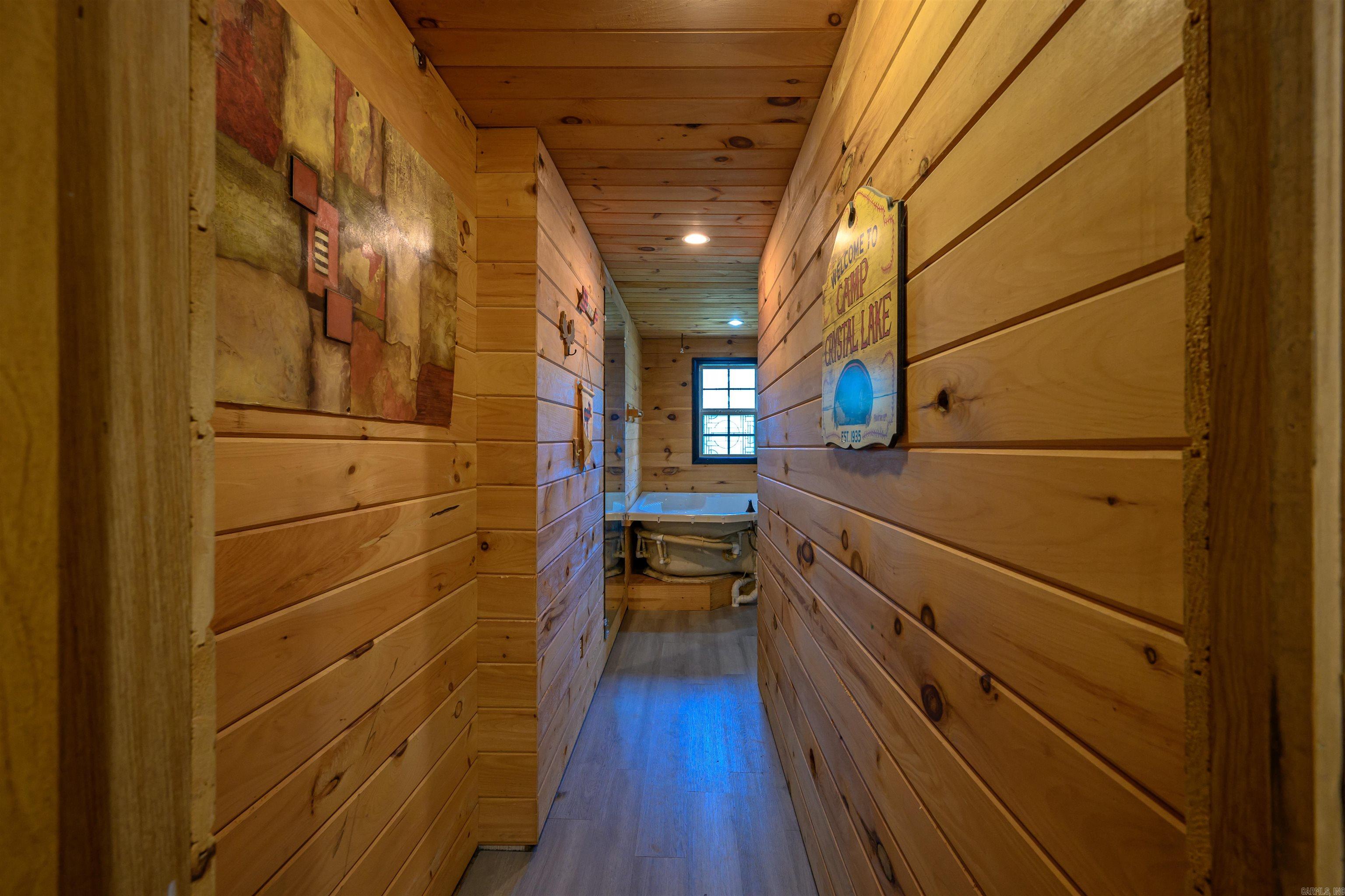 340 N Main  Mount Pleasant, AR