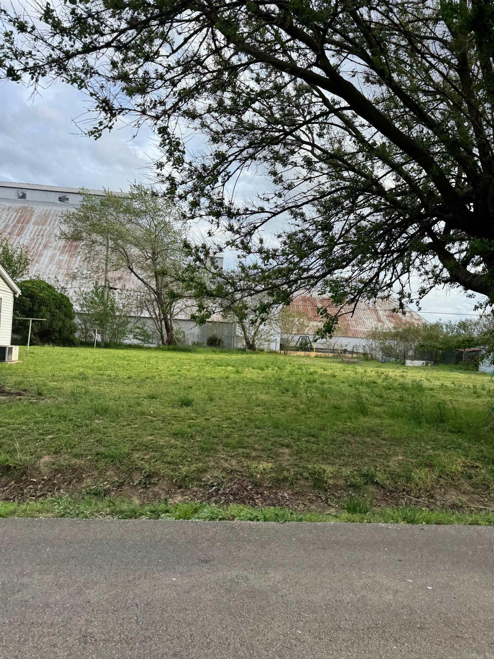 45 Bradley Lots 4 and 5  Kennett, MO