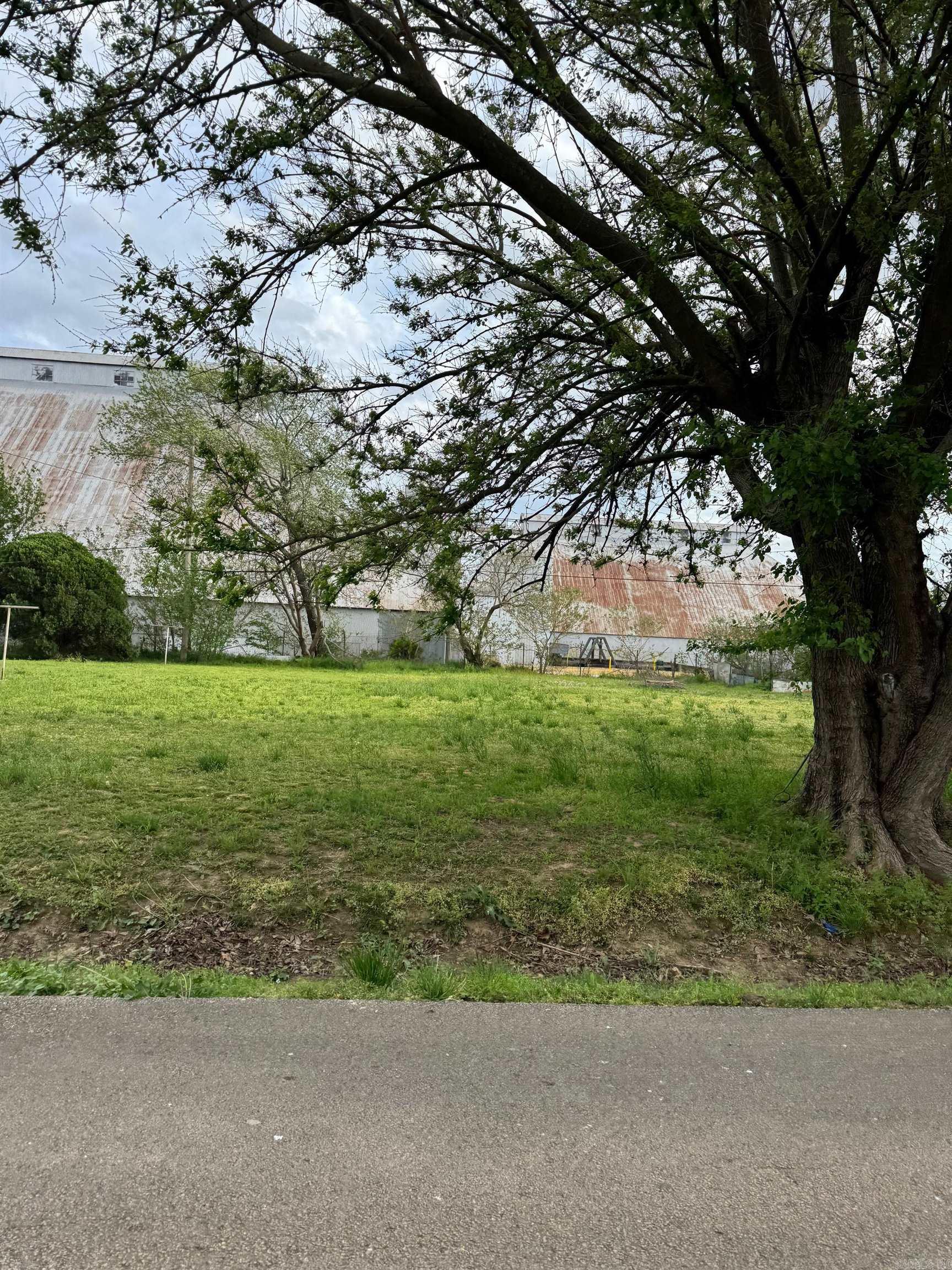 45 Bradley Lots 4 and 5  Kennett, MO