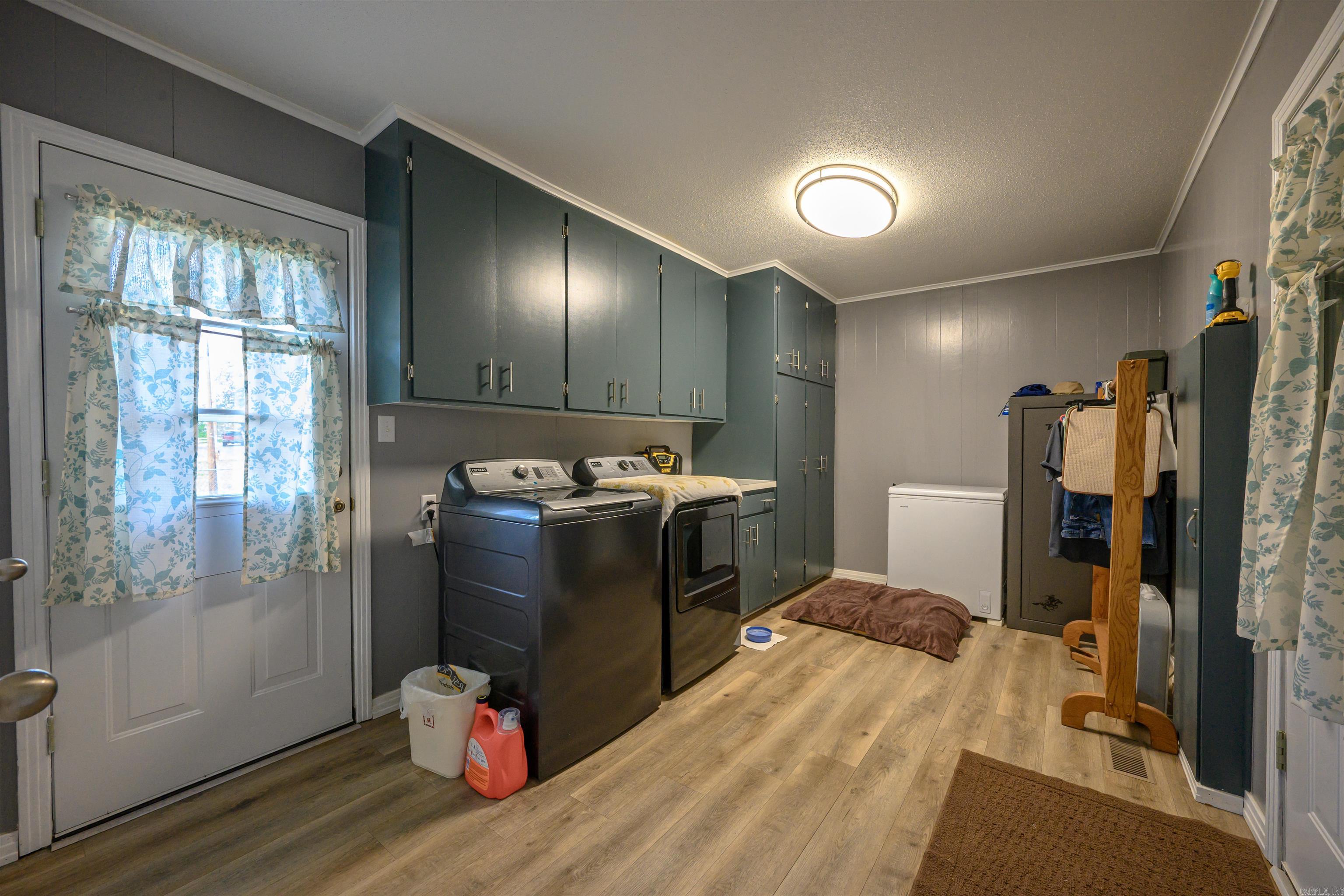 140 N Spring  Melbourne, AR