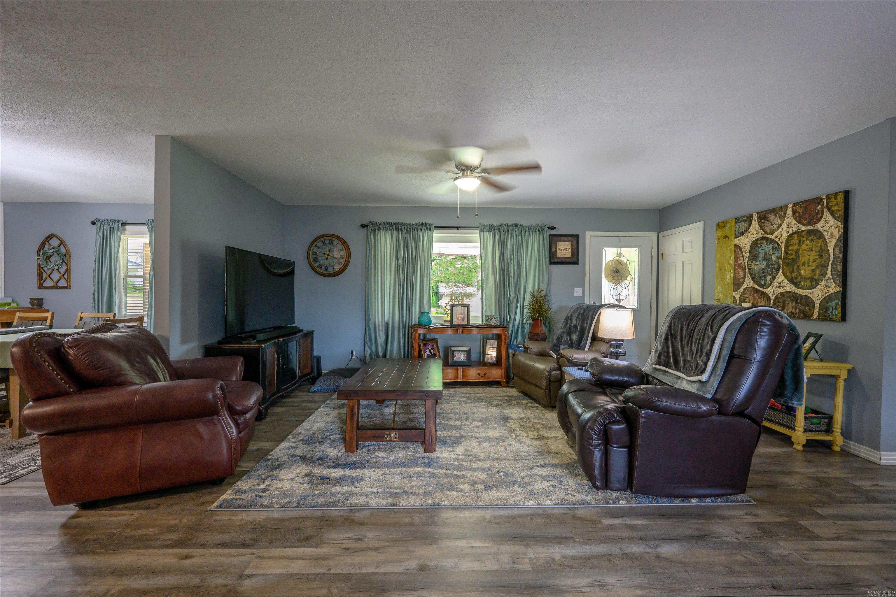 140 N Spring  Melbourne, AR