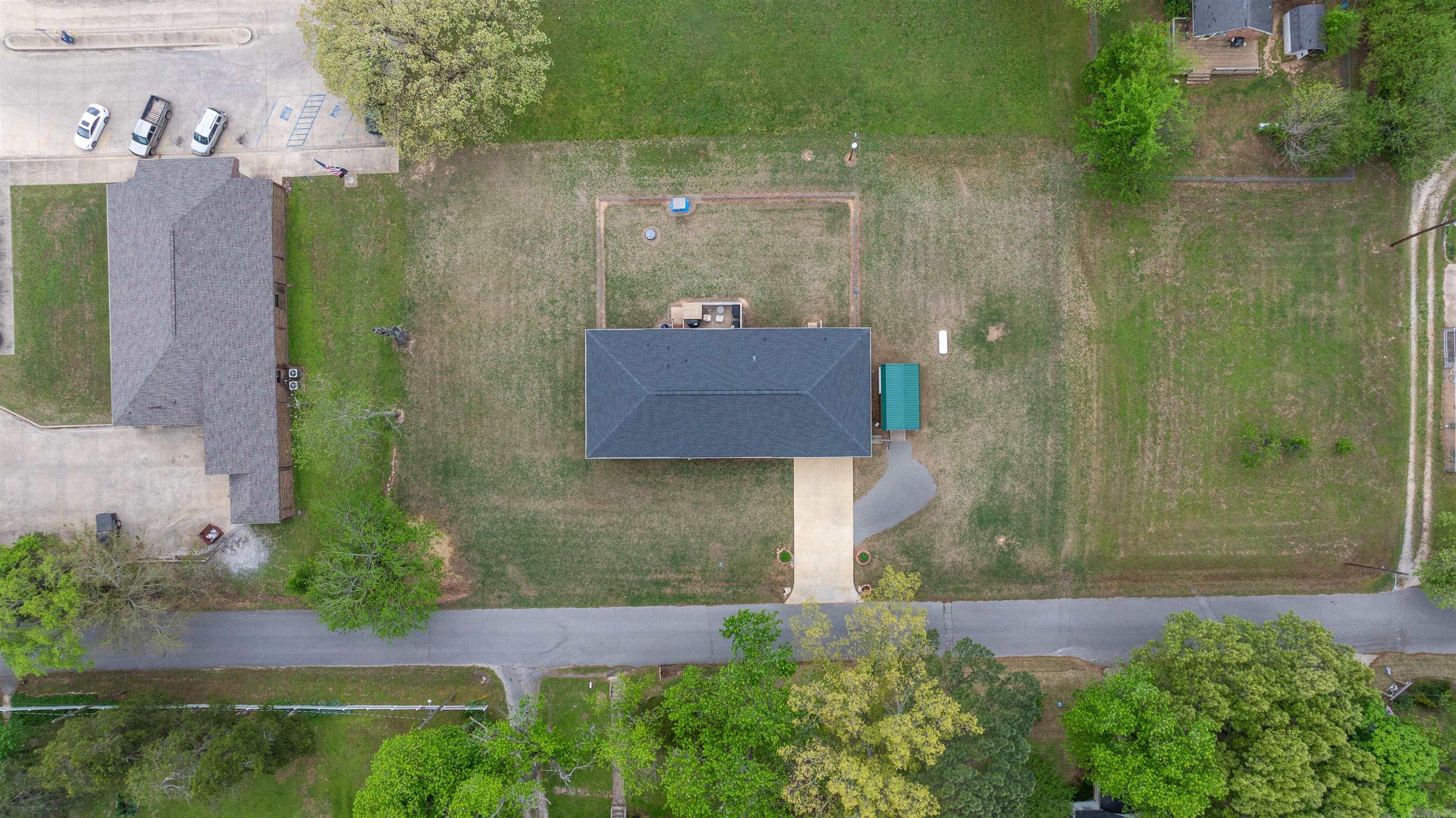 140 N Spring  Melbourne, AR