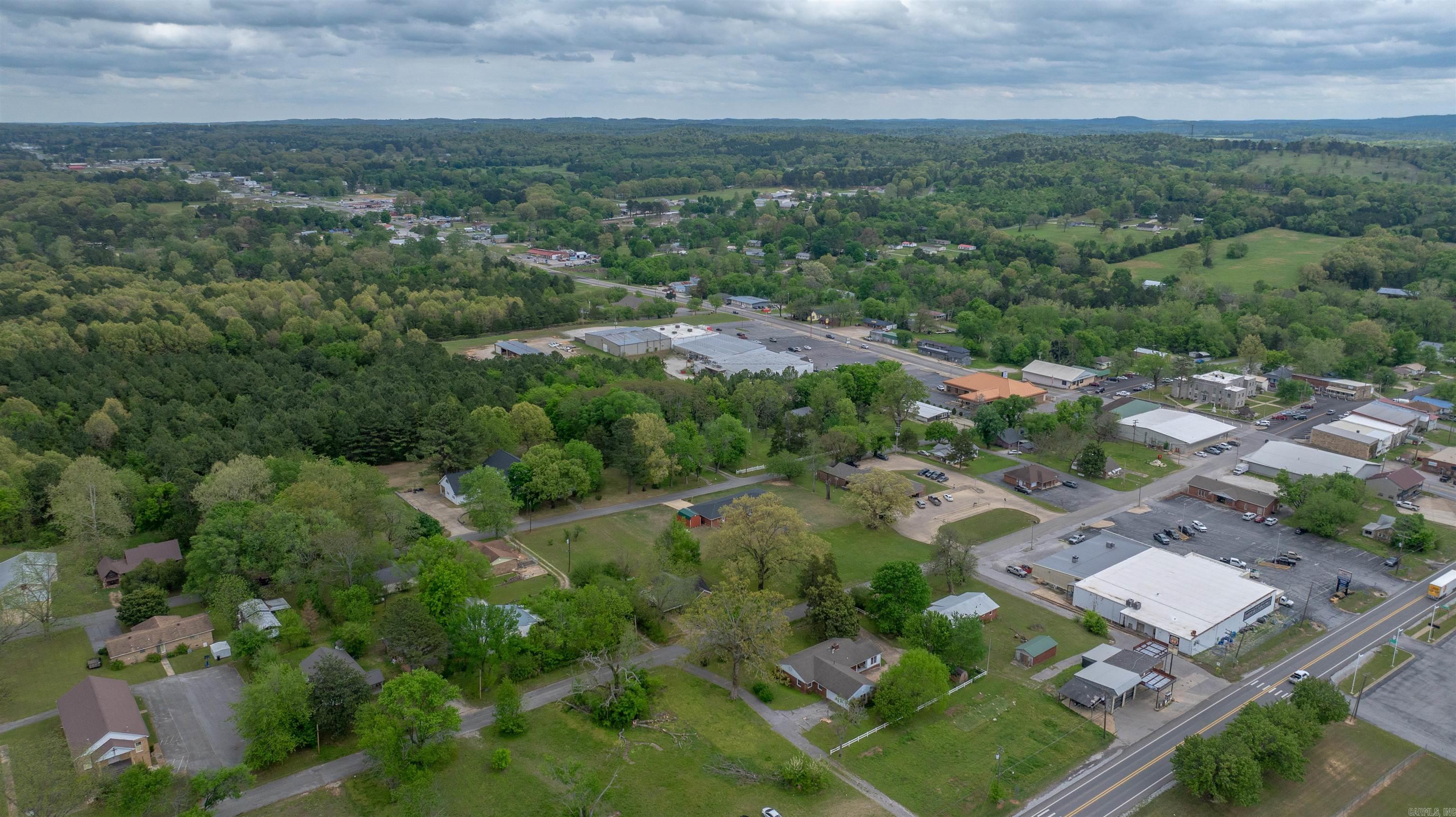 140 N Spring  Melbourne, AR