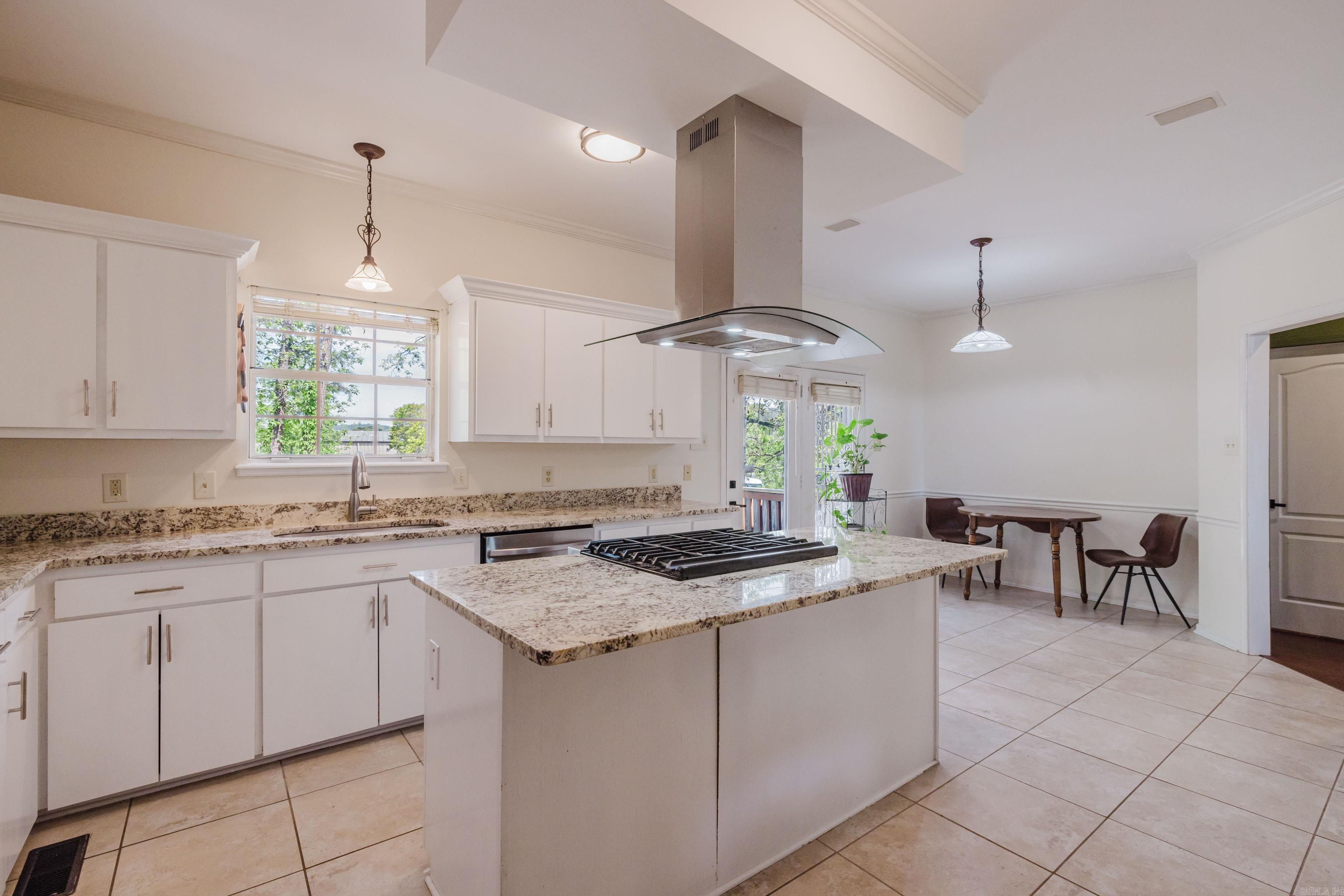 1825 Rainwood Cove Dr  Little Rock, AR