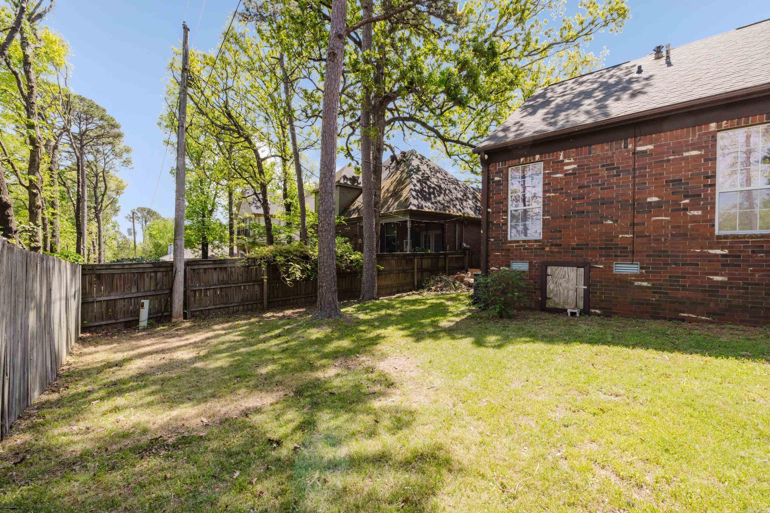 1825 Rainwood Cove Dr  Little Rock, AR