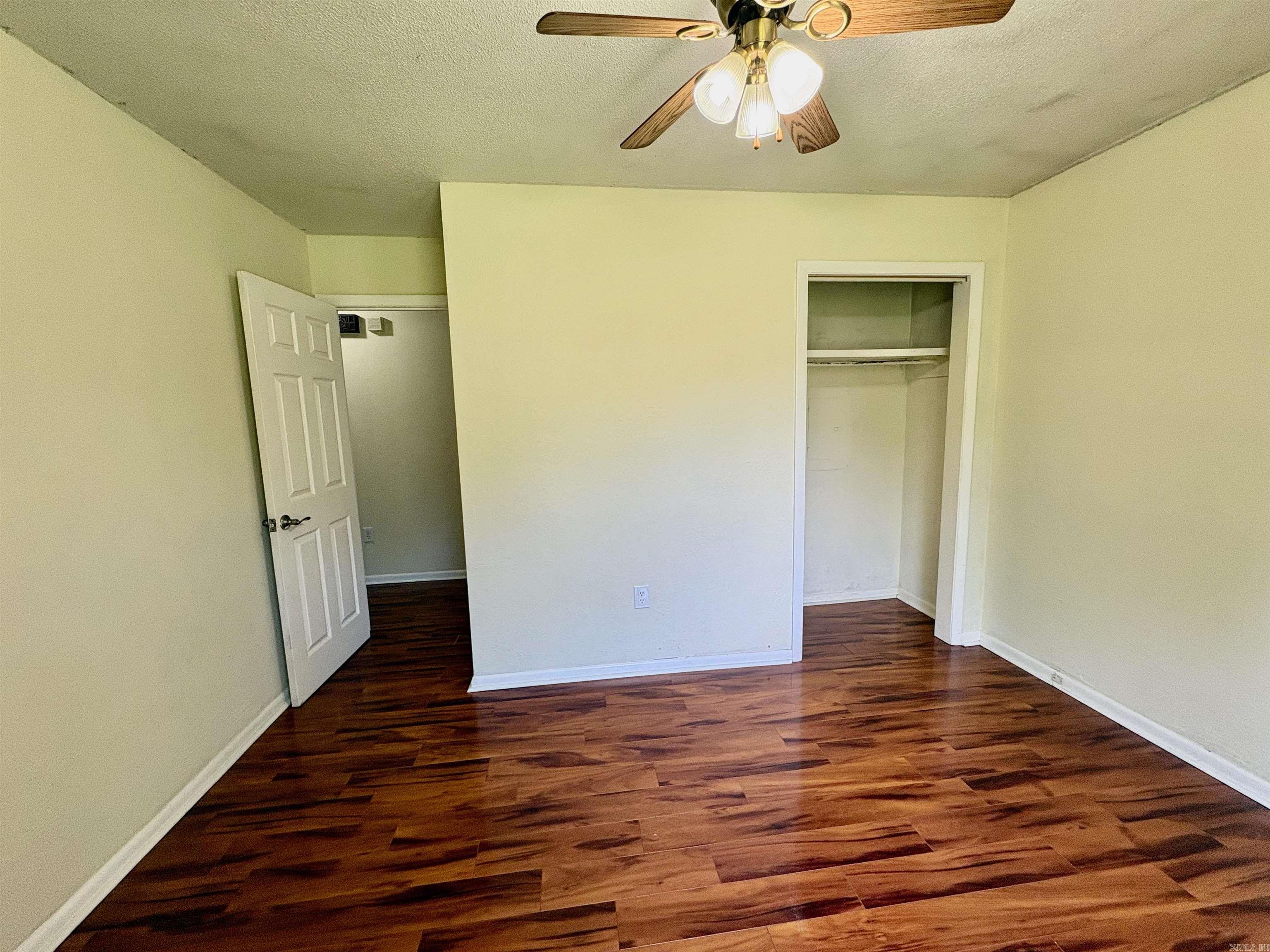 2304 Broadview  Conway, AR