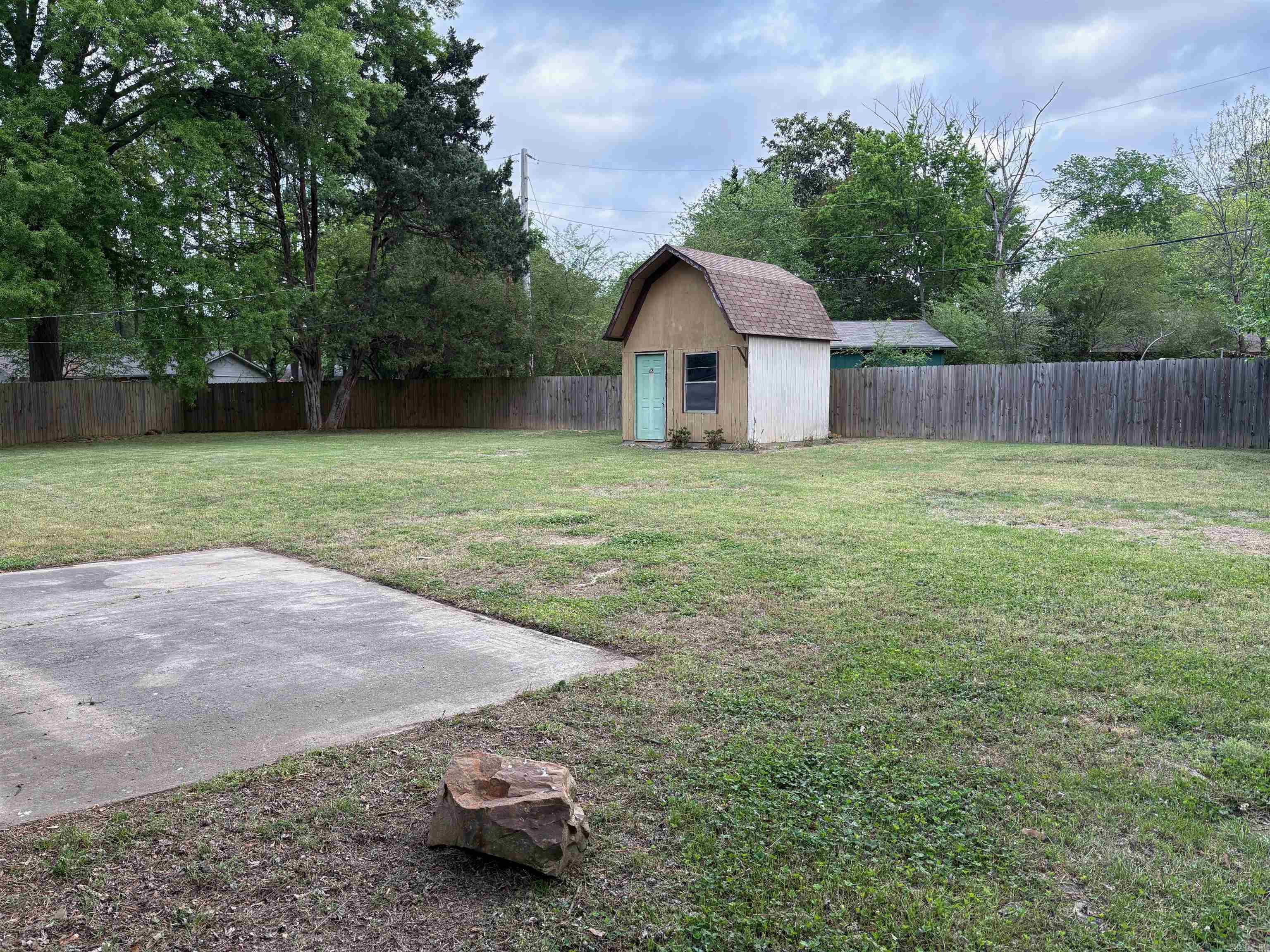 2304 Broadview  Conway, AR