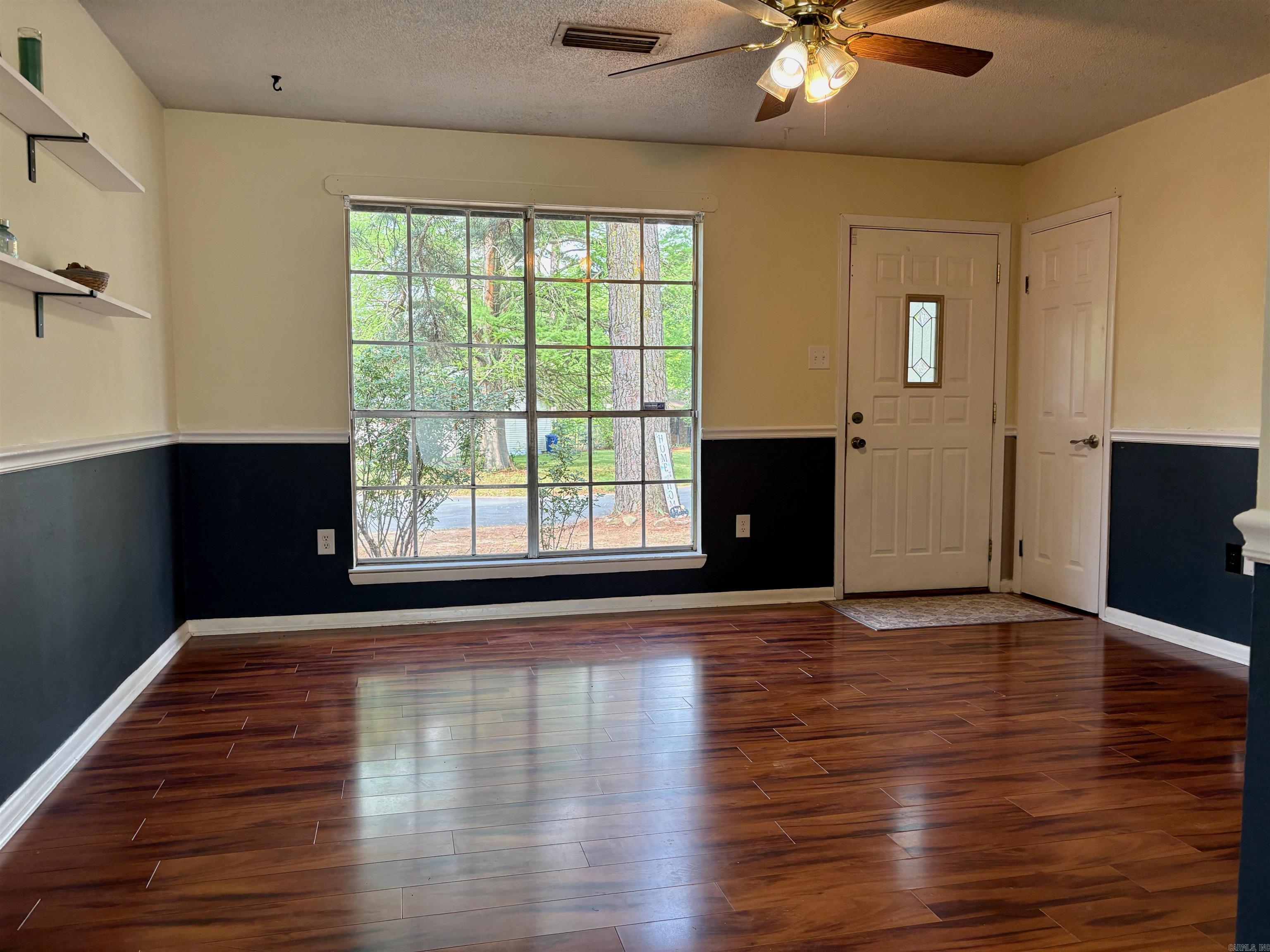 2304 Broadview  Conway, AR