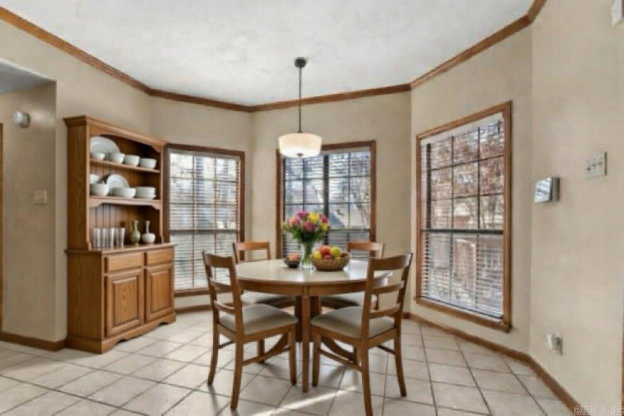 8 Edgewater  Maumelle, AR