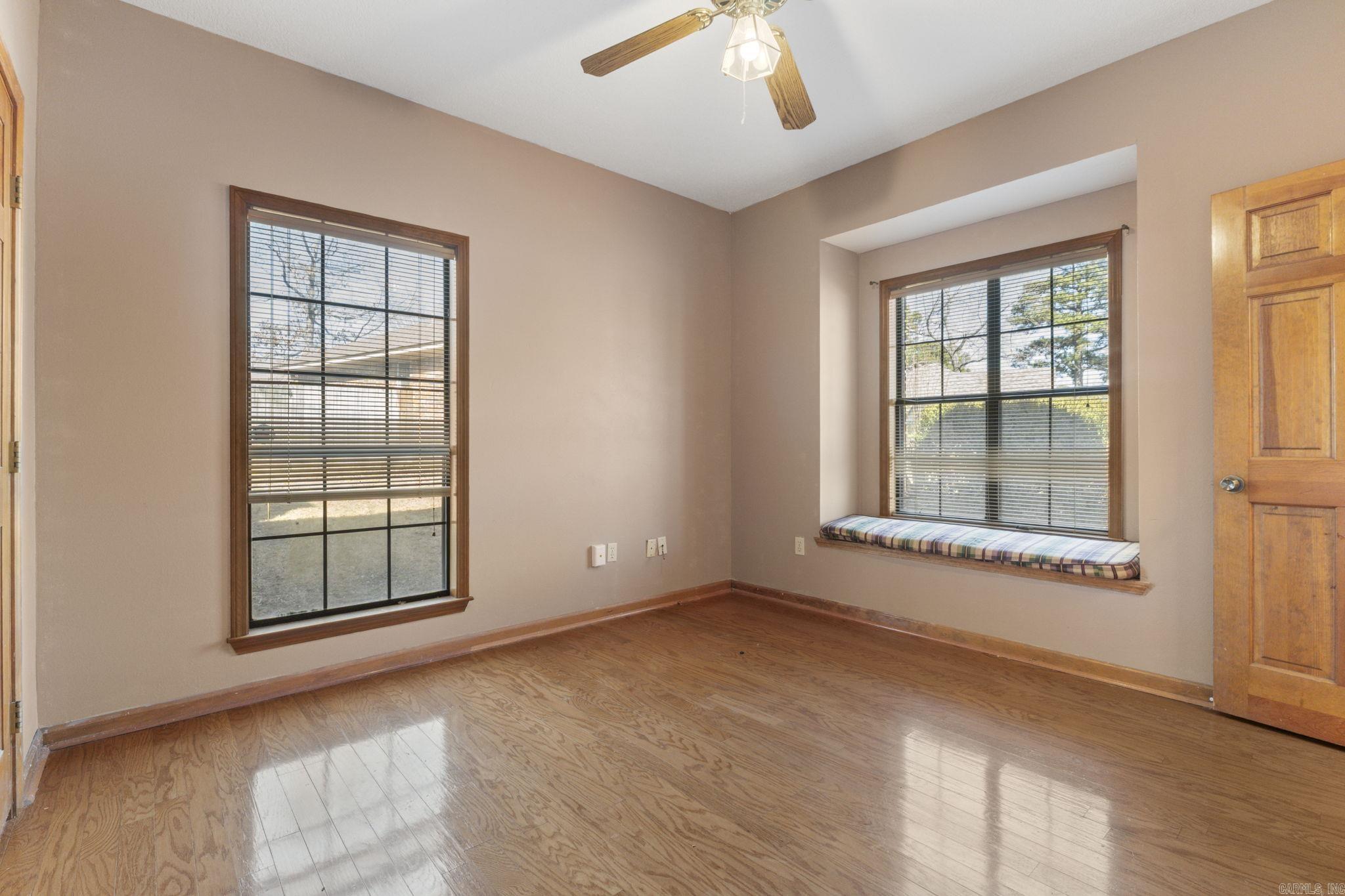 8 Edgewater  Maumelle, AR