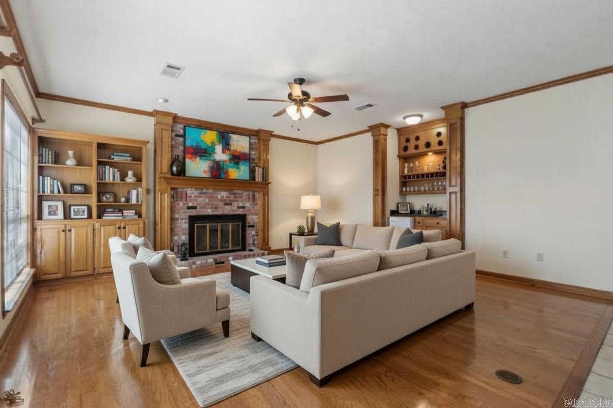 8 Edgewater  Maumelle, AR