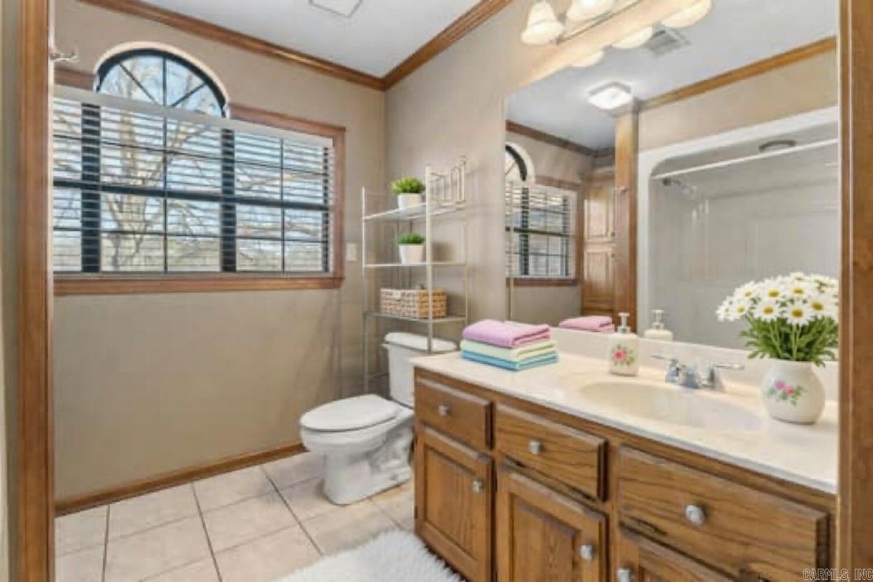 8 Edgewater  Maumelle, AR