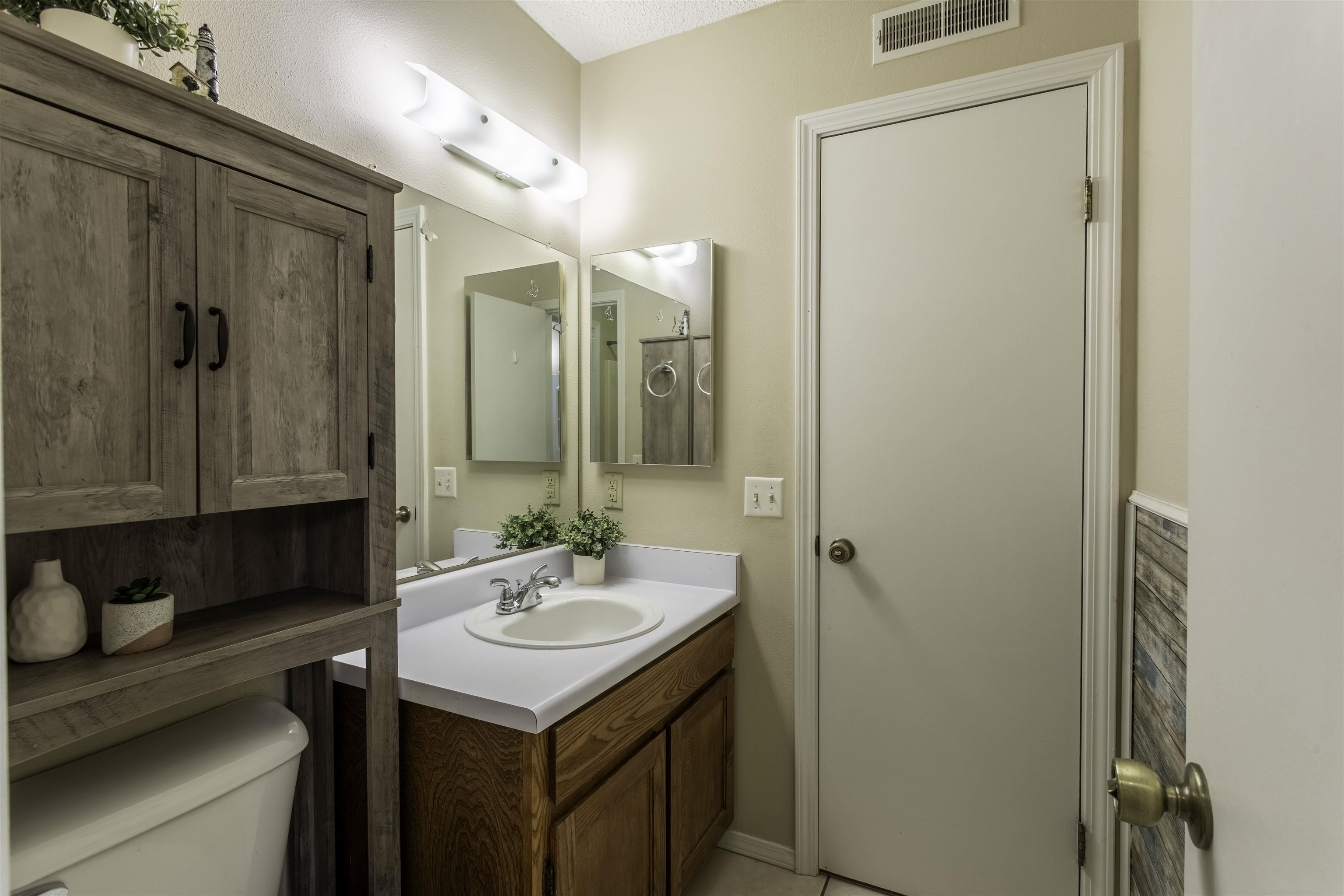 8 Tenkiller  Cherokee Village, AR