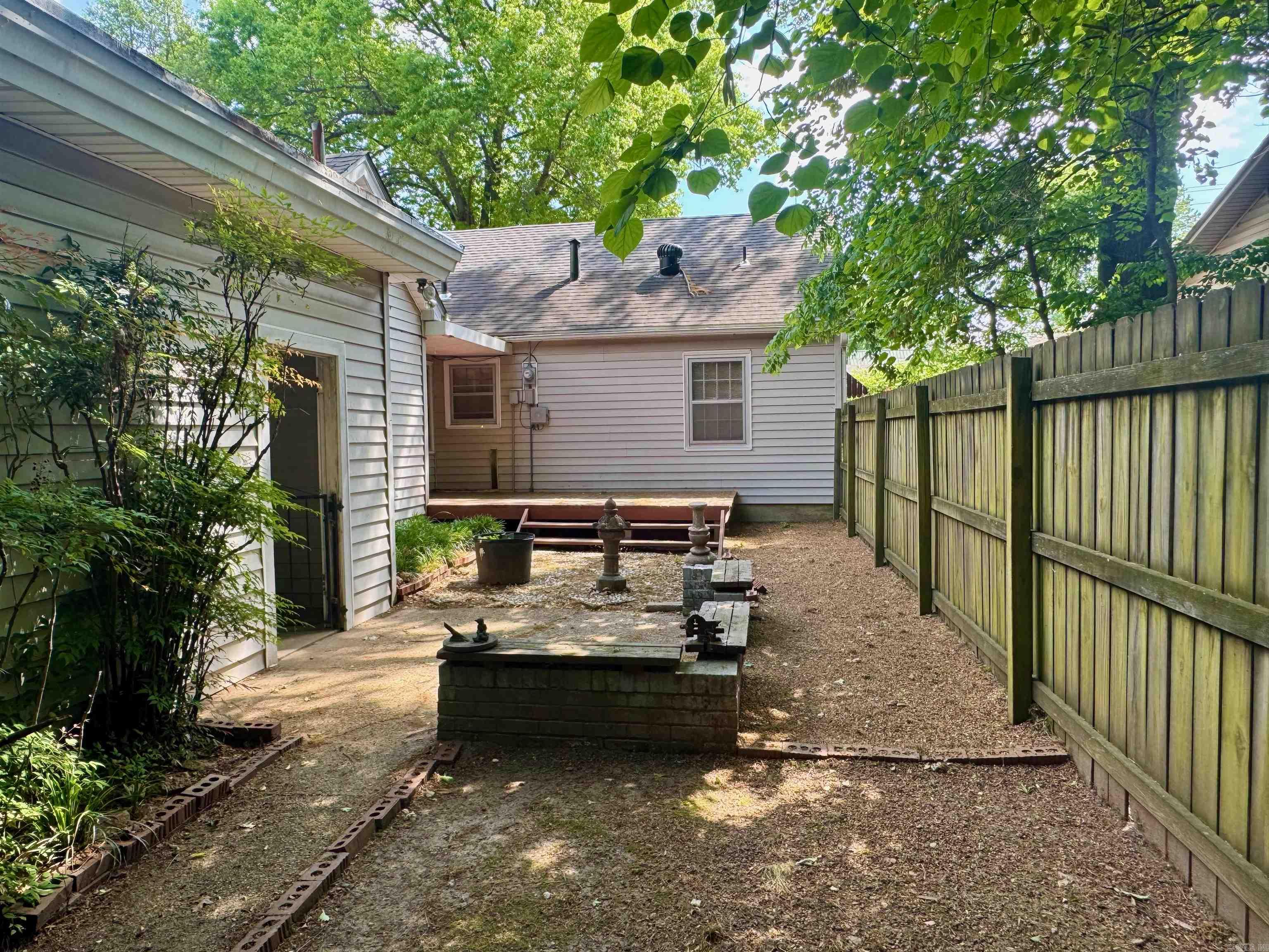 1237 Vine  Jonesboro, AR