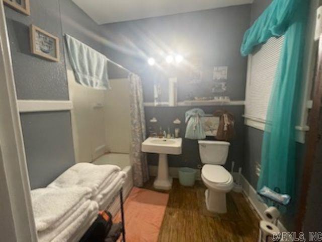 910 & 913 W 13th  Pine Bluff, AR