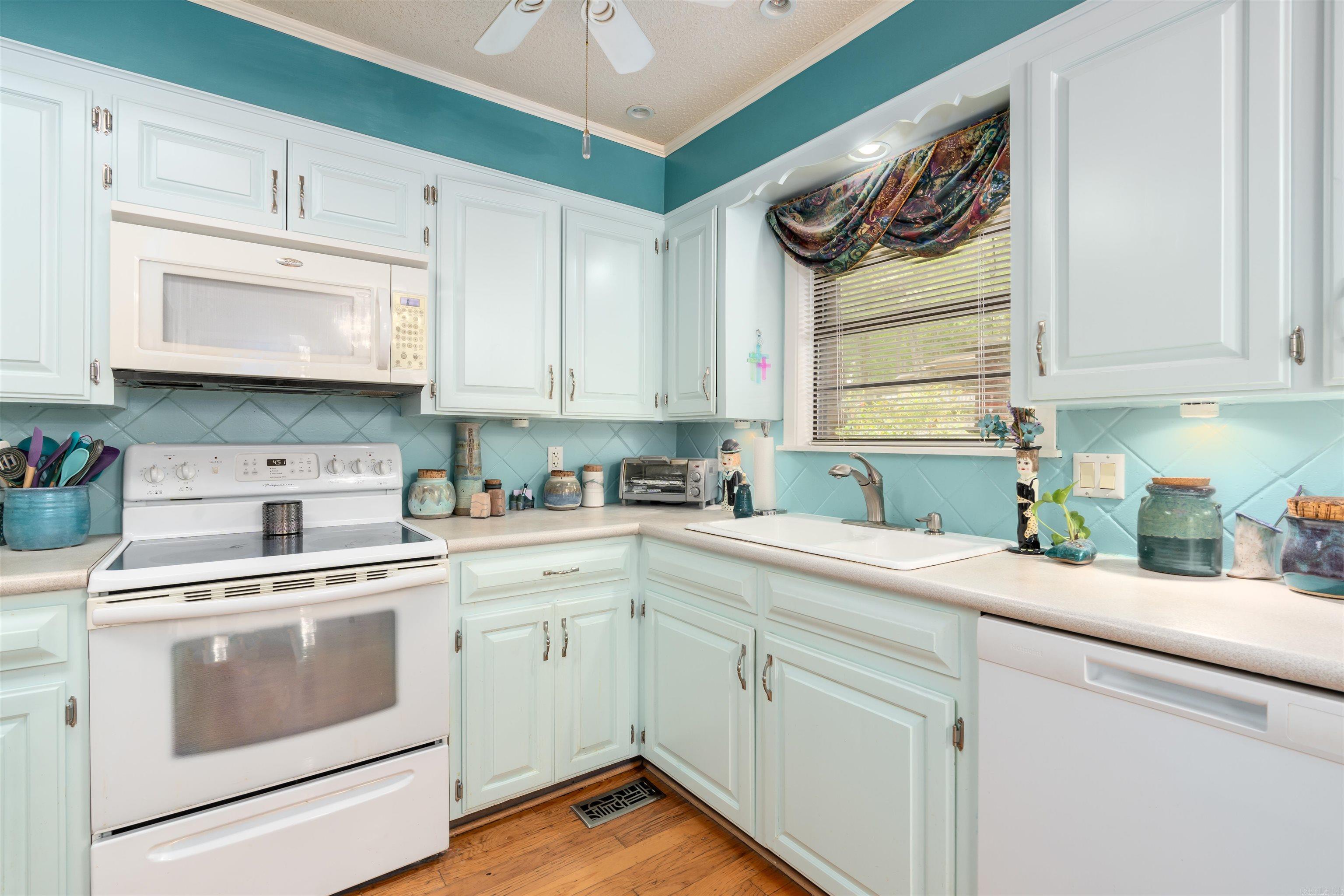 6 Badalona  Hot Springs Village, AR