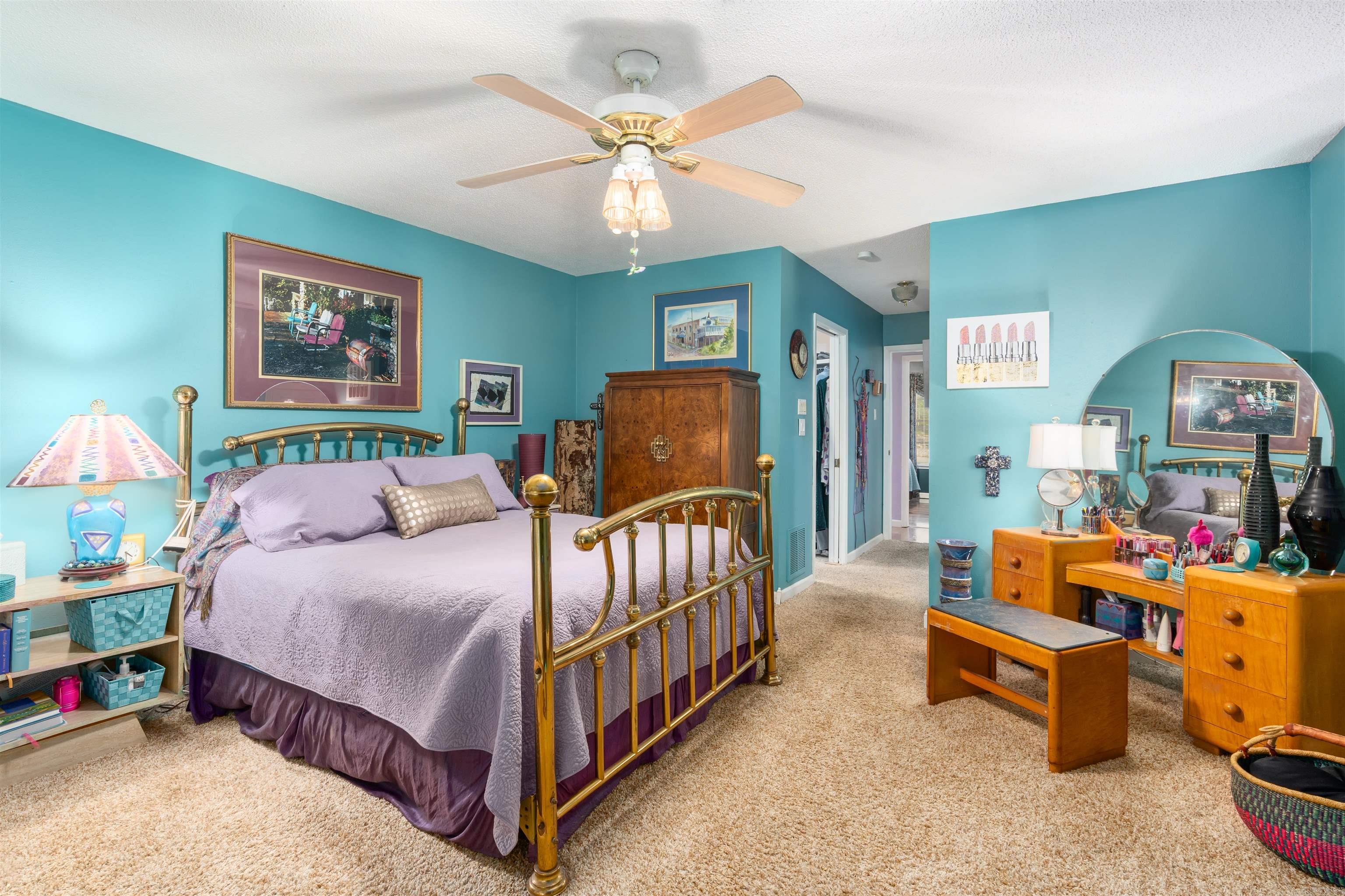 6 Badalona  Hot Springs Village, AR