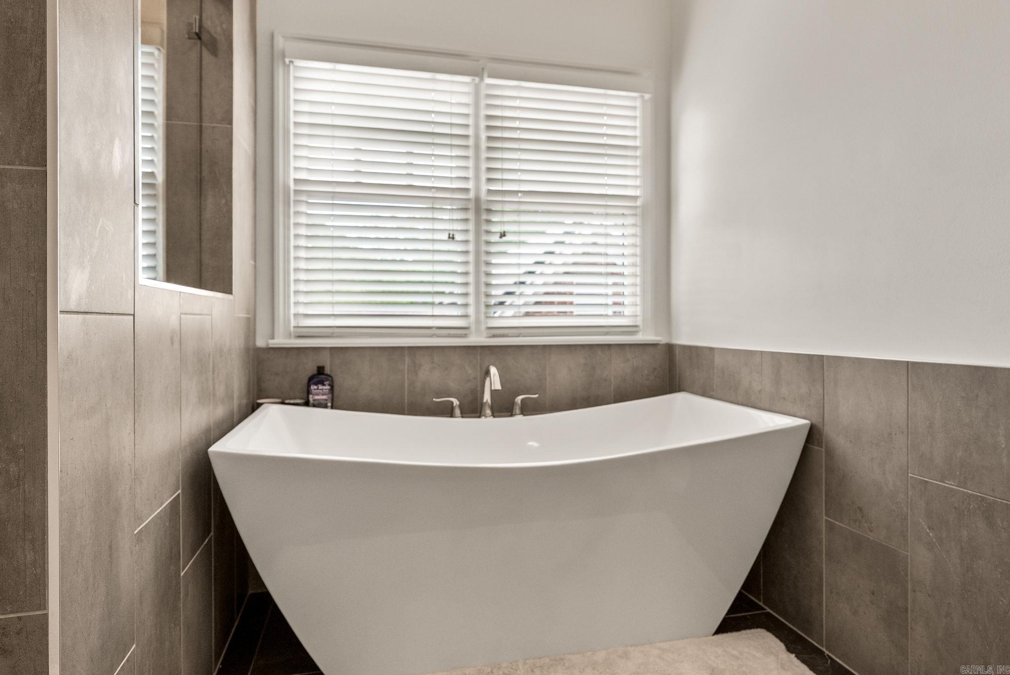 23 Saint Thomas Court  Little Rock, AR