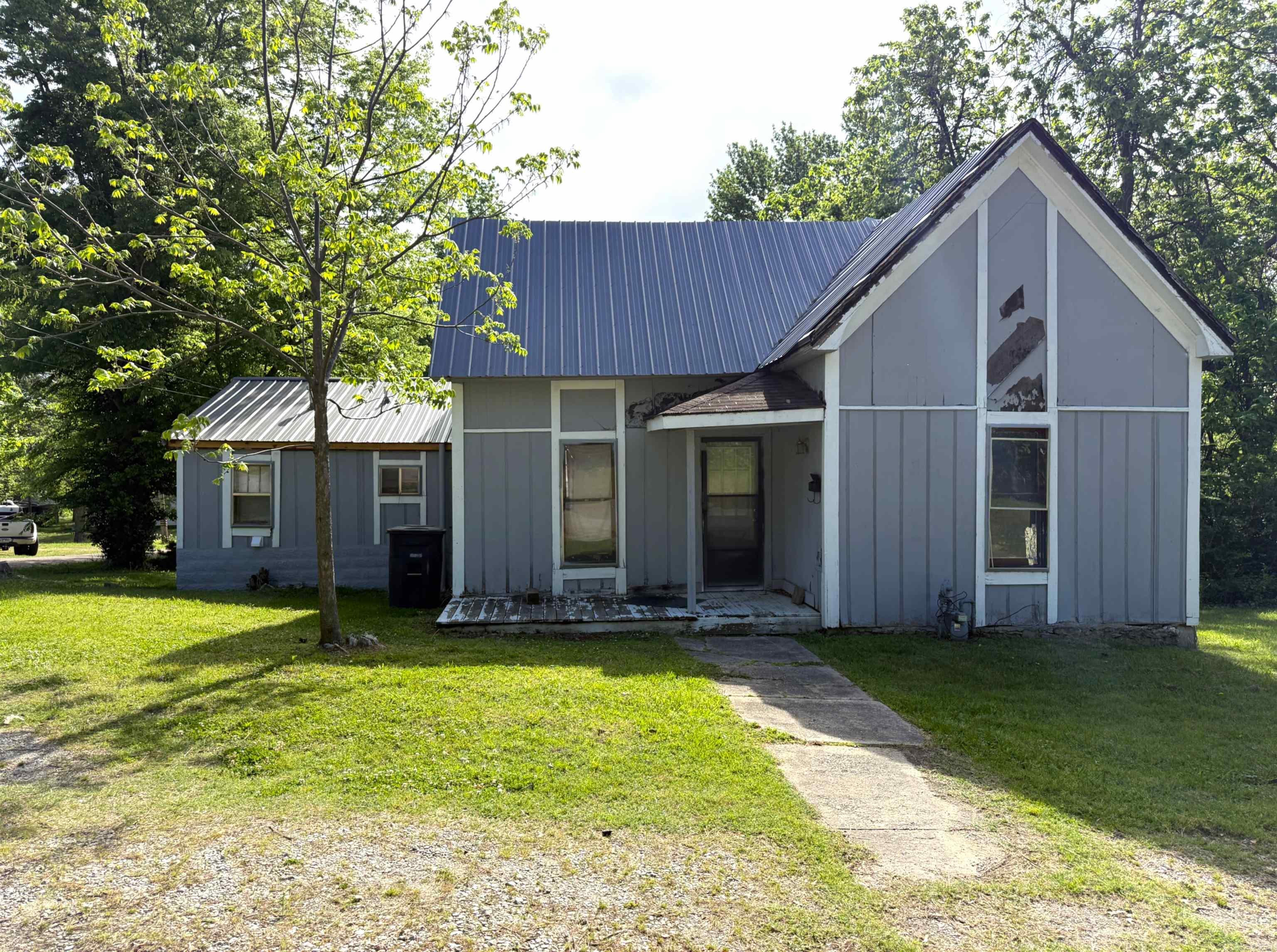585 N Royal  Piggott, AR