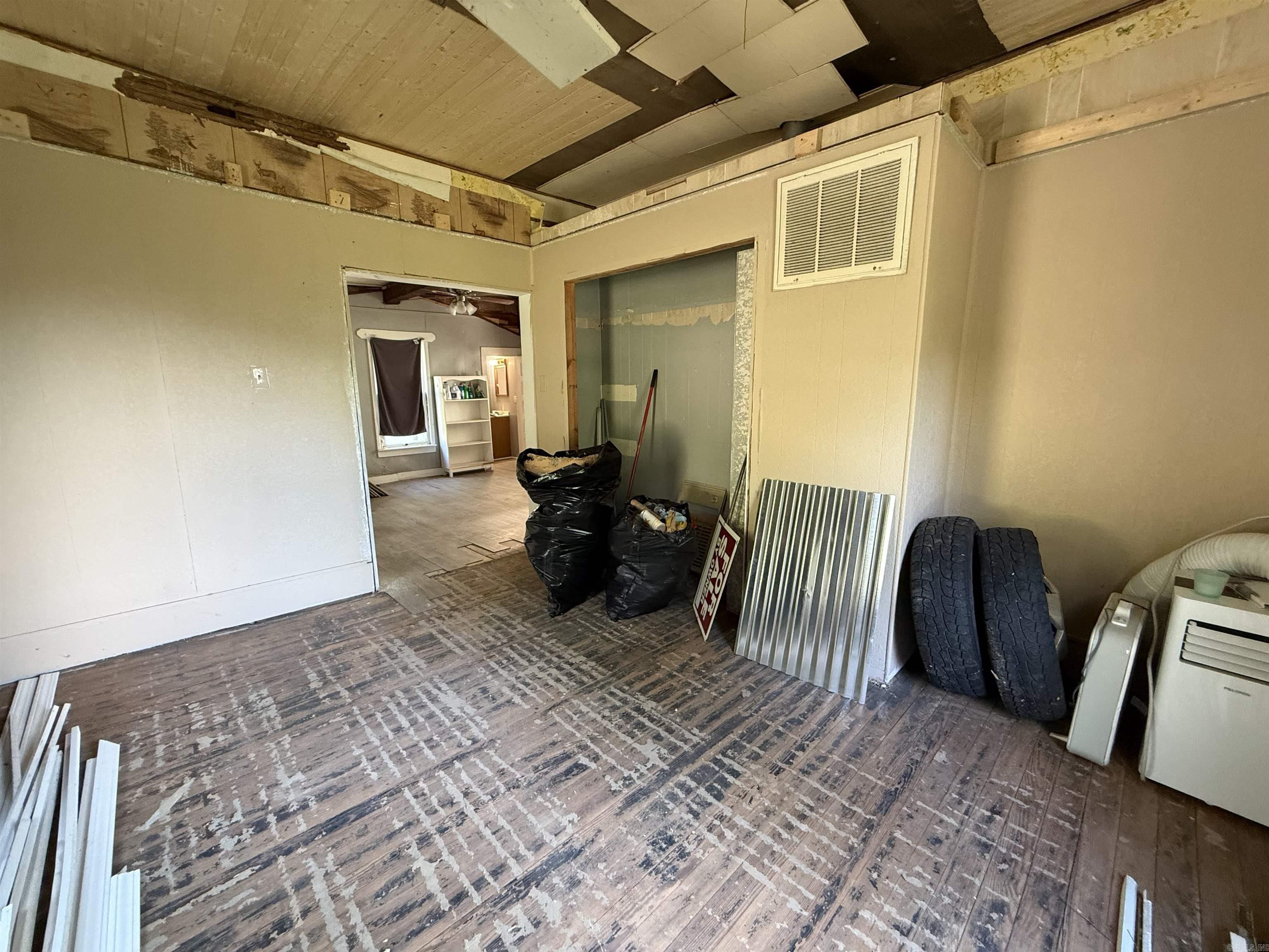 585 N Royal  Piggott, AR