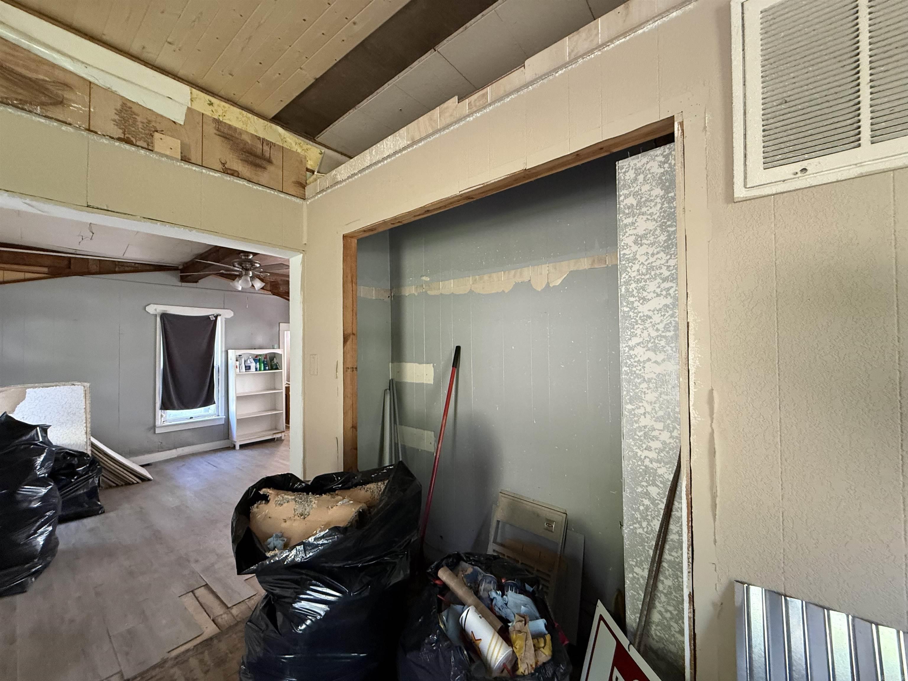 585 N Royal  Piggott, AR