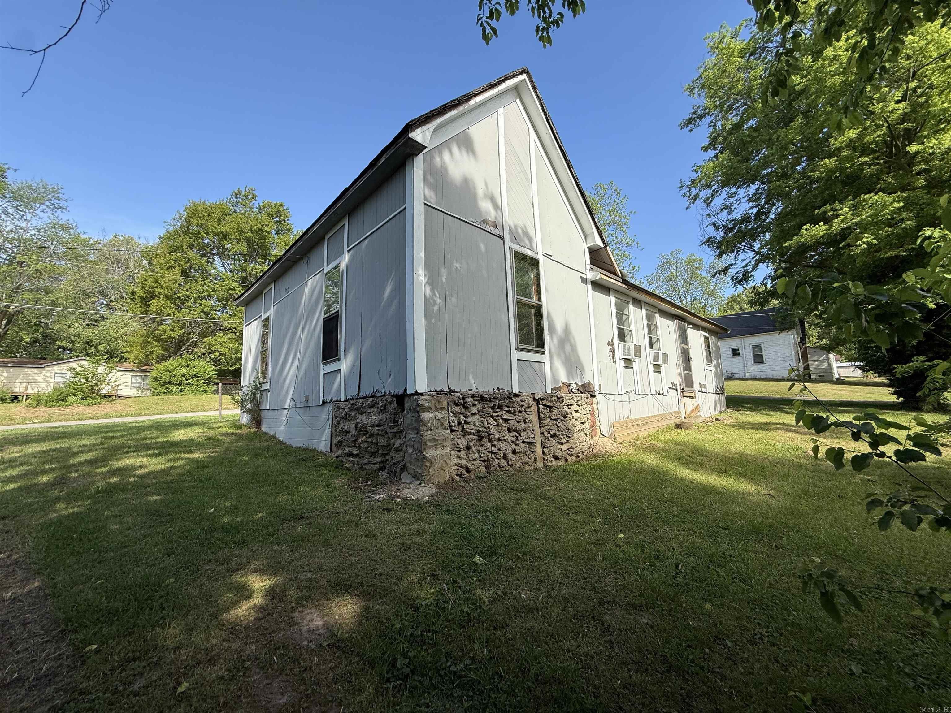 585 N Royal  Piggott, AR