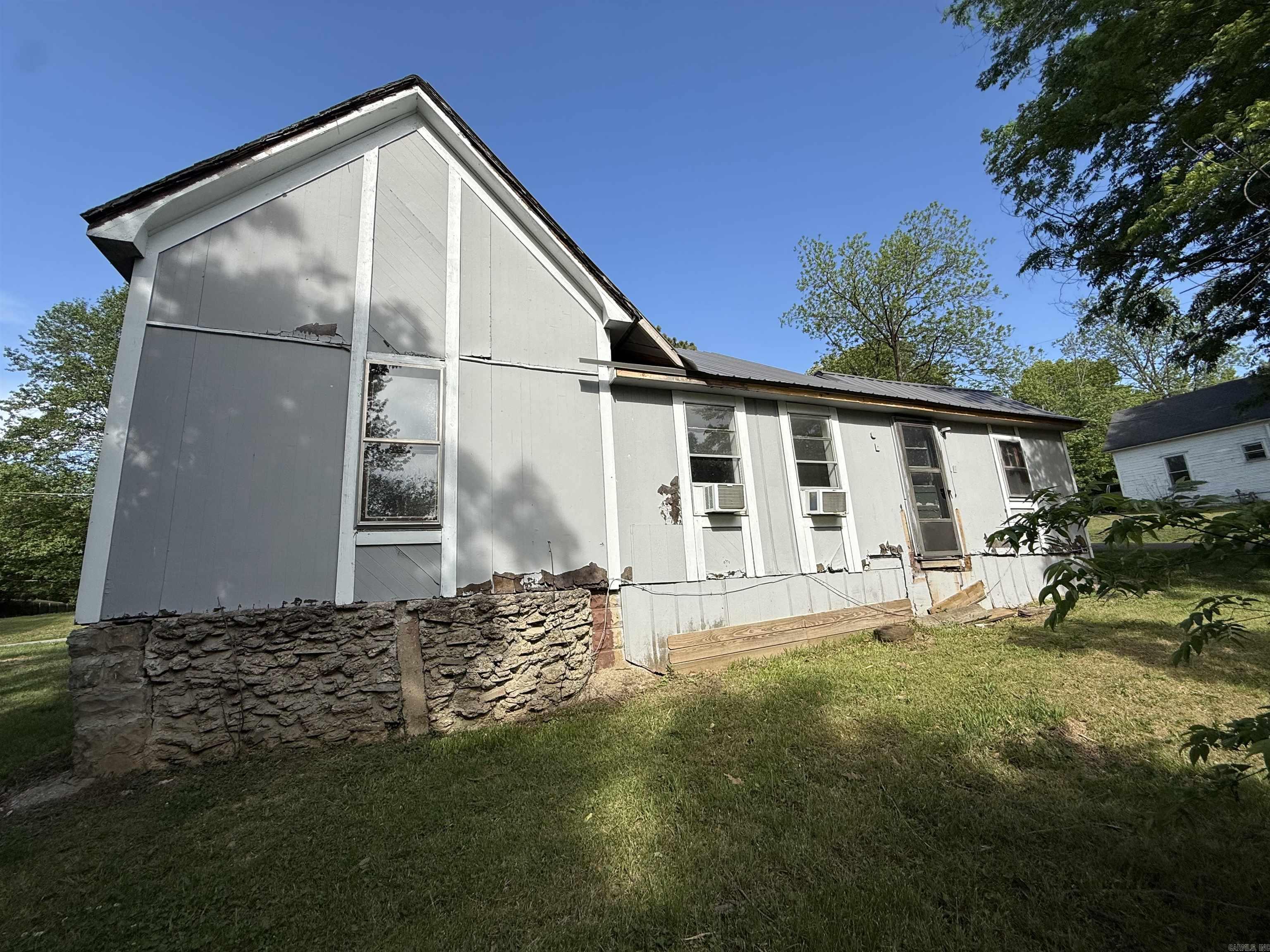 585 N Royal  Piggott, AR