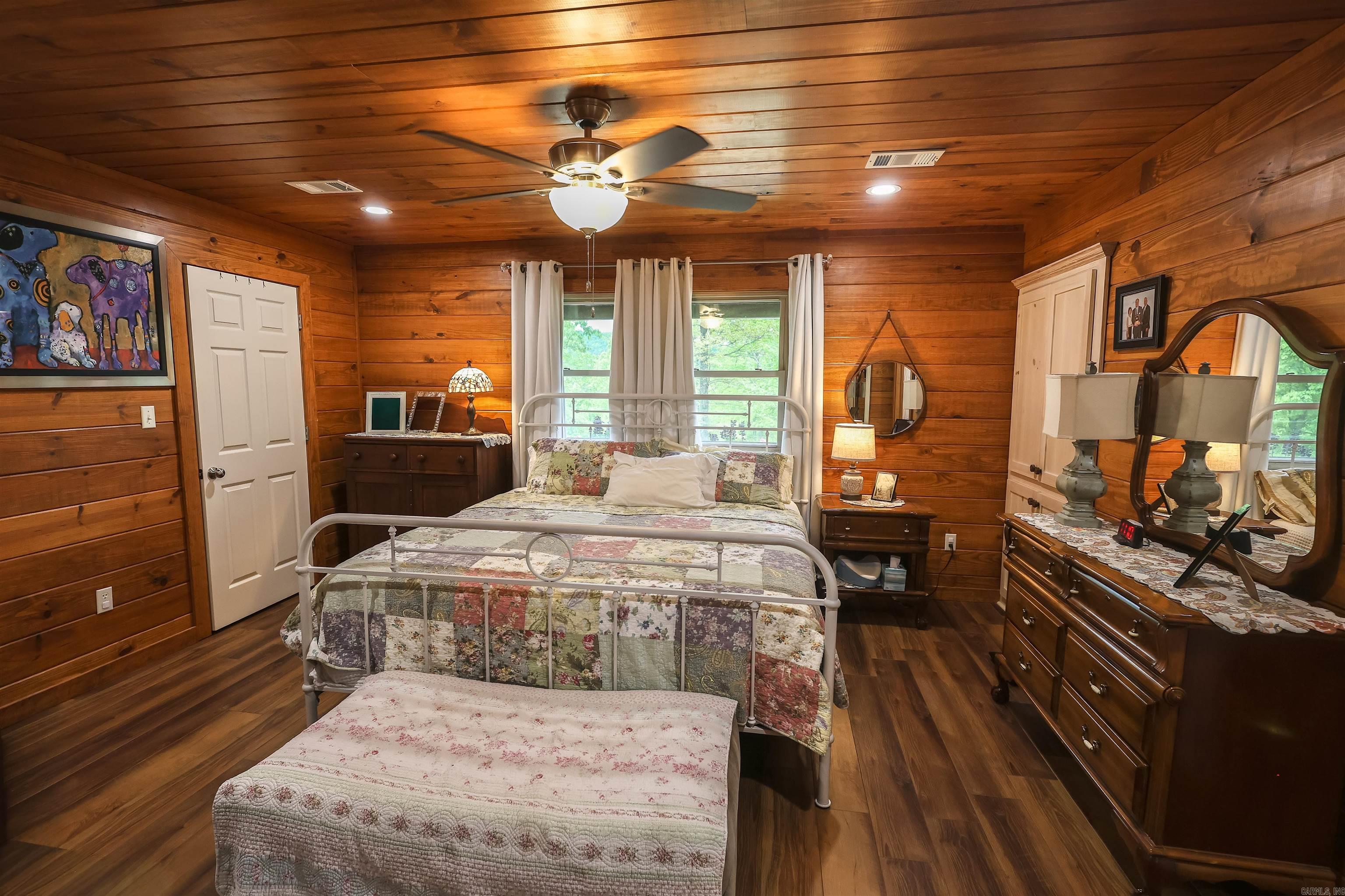 4 River Watch  Glenwood, AR