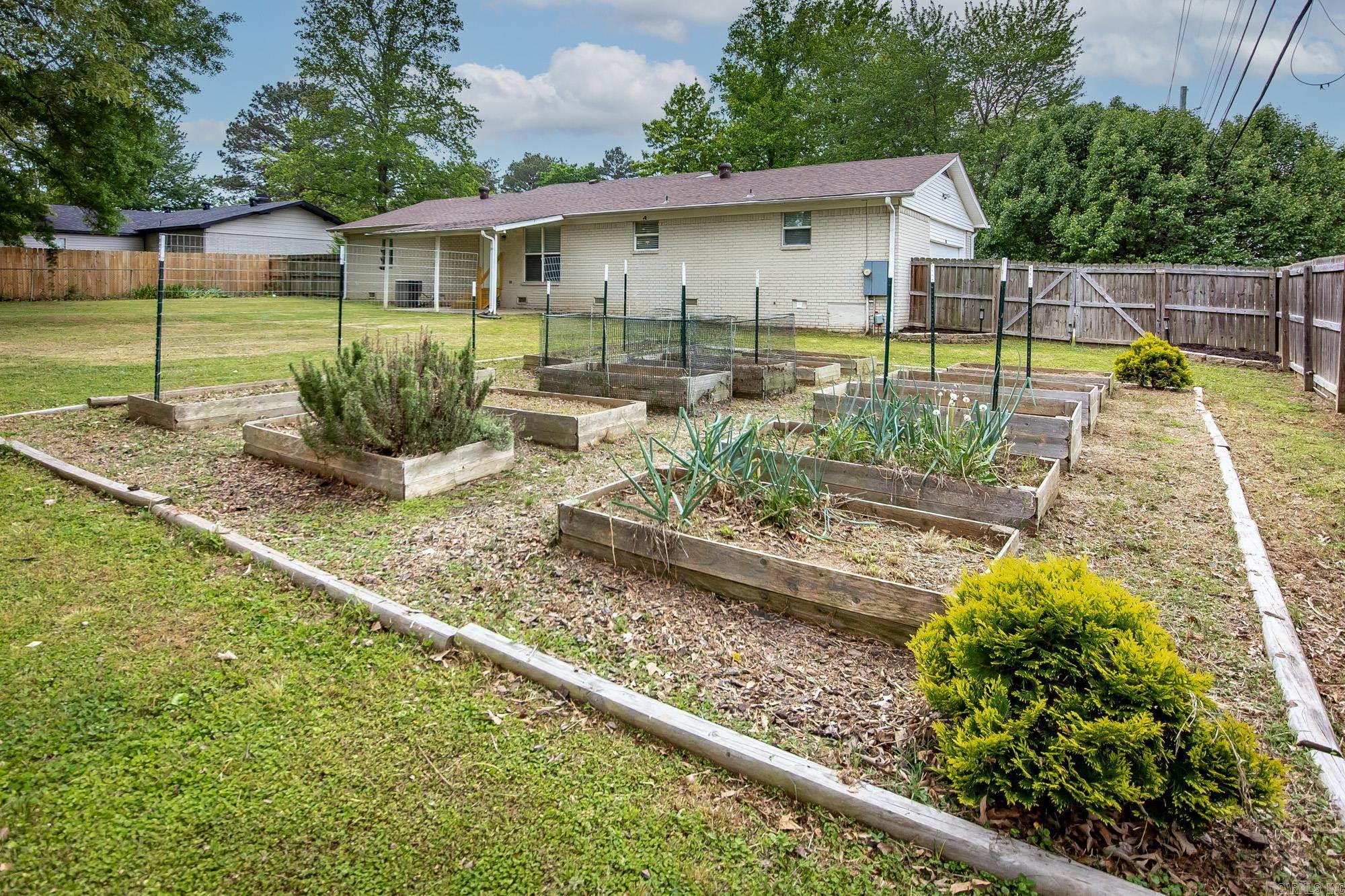 10 Pinewood  Cabot, AR