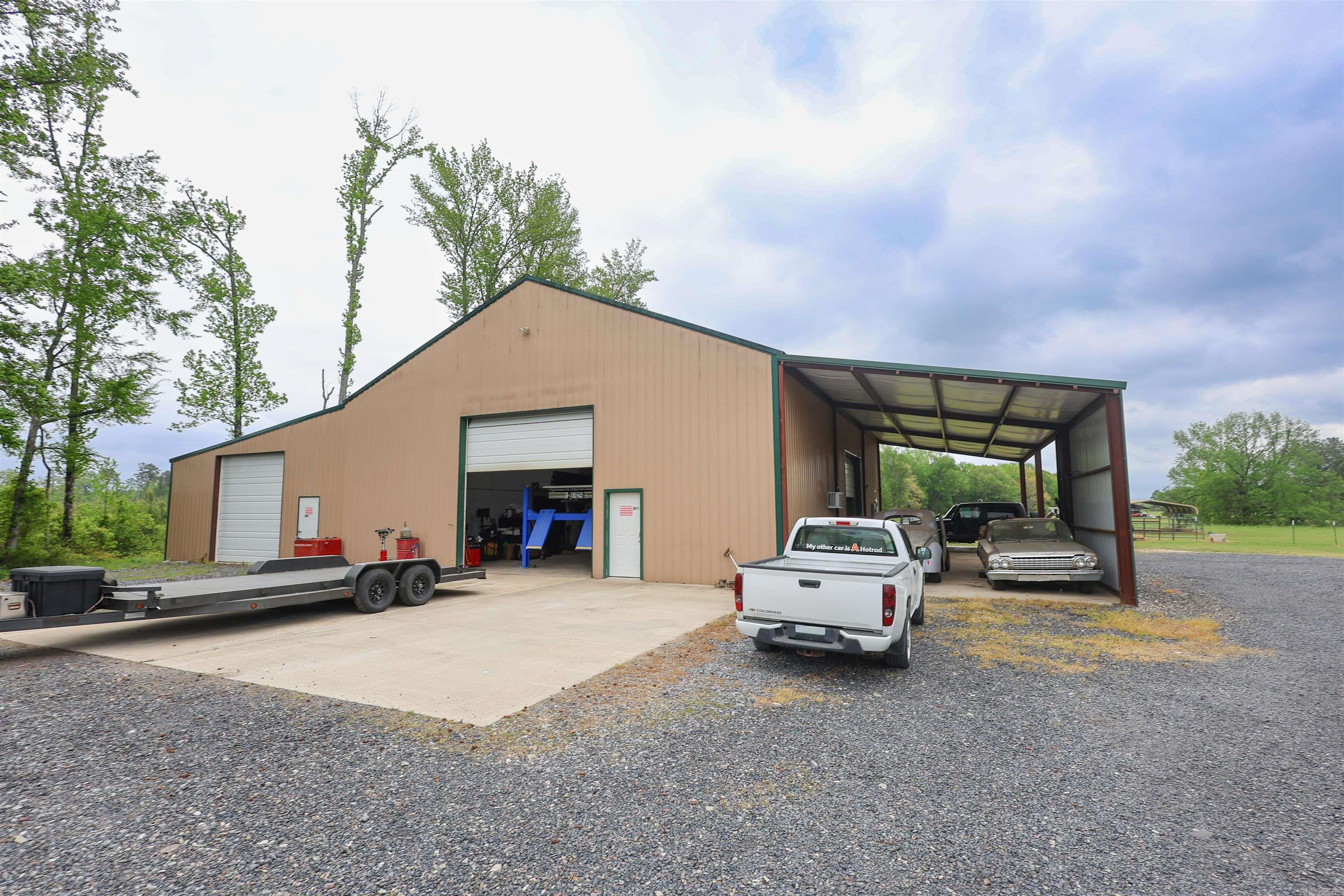 461 Southfork  Mount Ida, AR